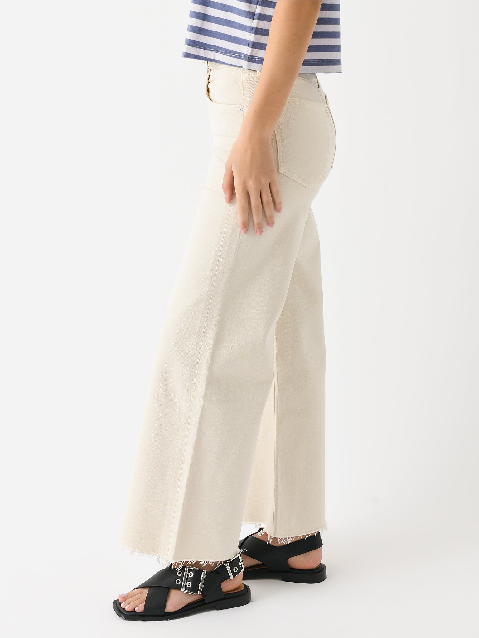 2140-1542xALMONDETTE-alt2