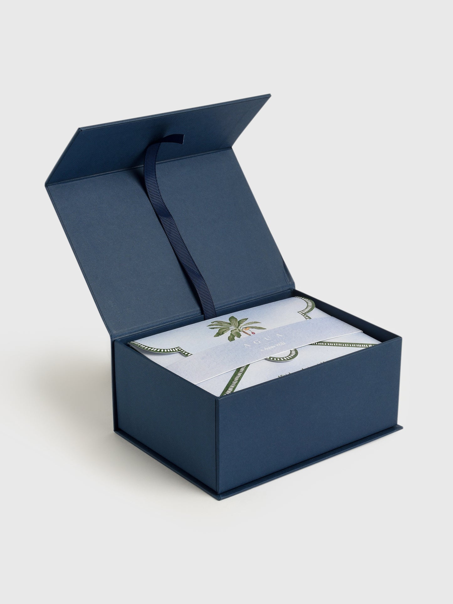 Agua By Agua Bendita Wild Stationary Set - Saint Bernard