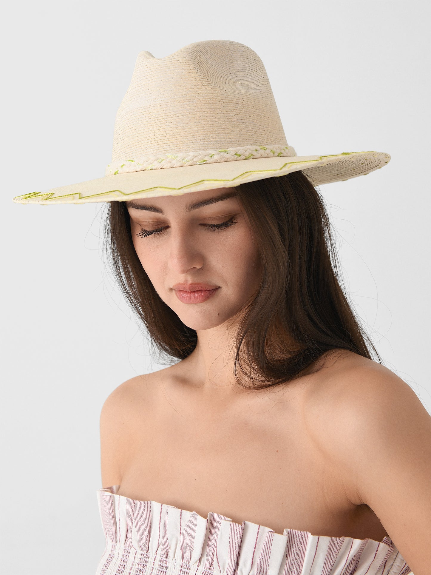 21896xGREENYELLOWANDWHITE-alt1