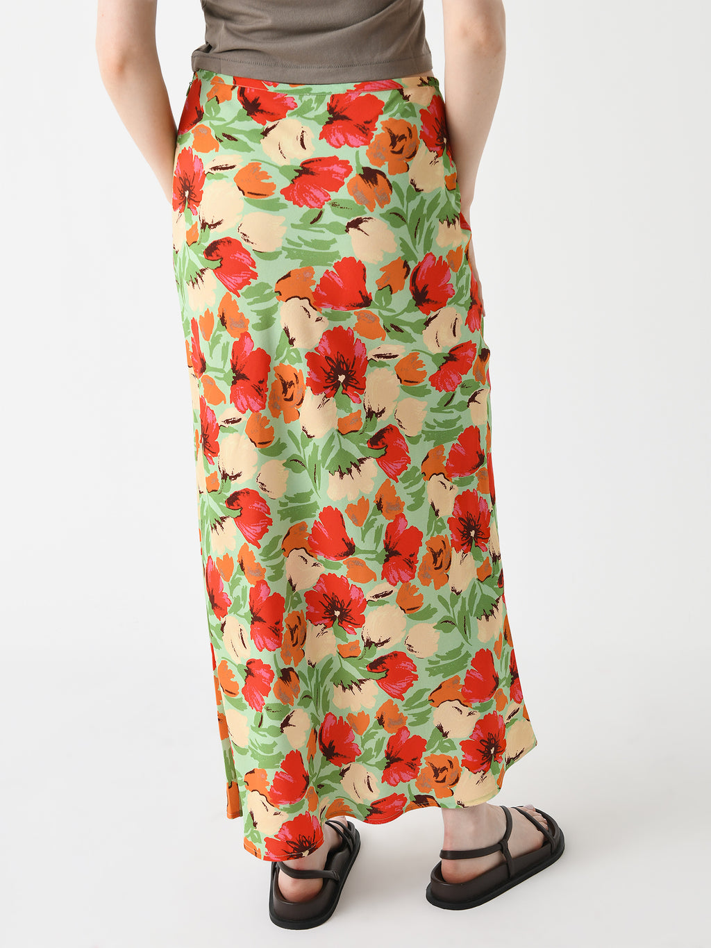 2202803GGFxGREENGARDENFLORAL-alt3