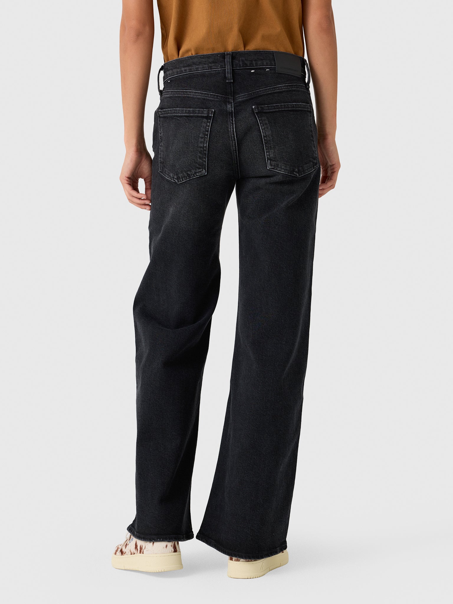 Citizens Of Humanity Women's Nora Trouser Leg Jean