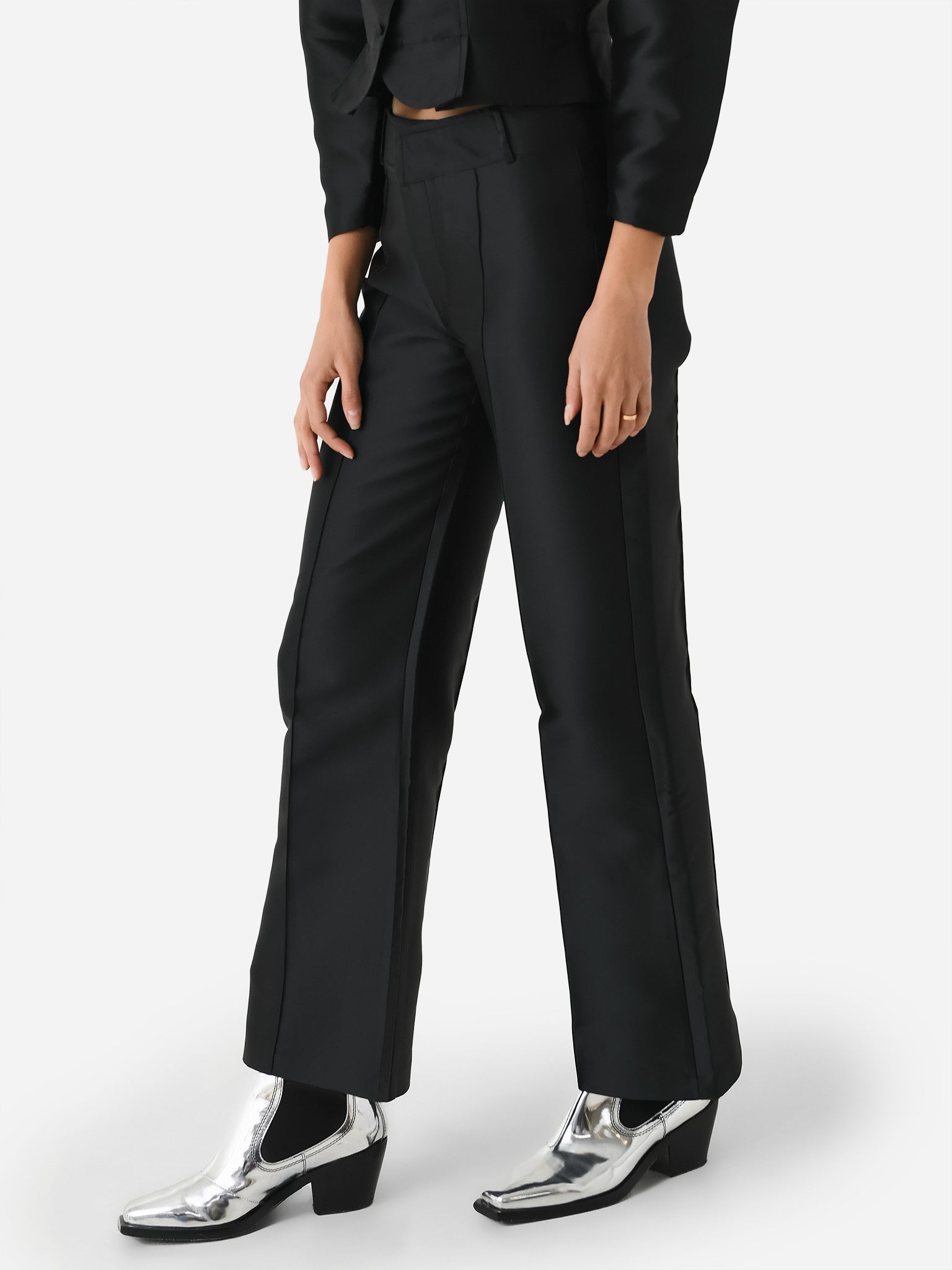 22F4PAN02xBLACK-alt2