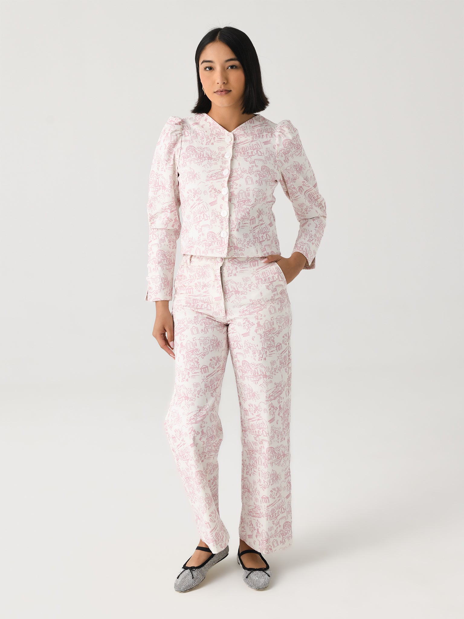 2401208PTxPINKTHEATRE-alt1