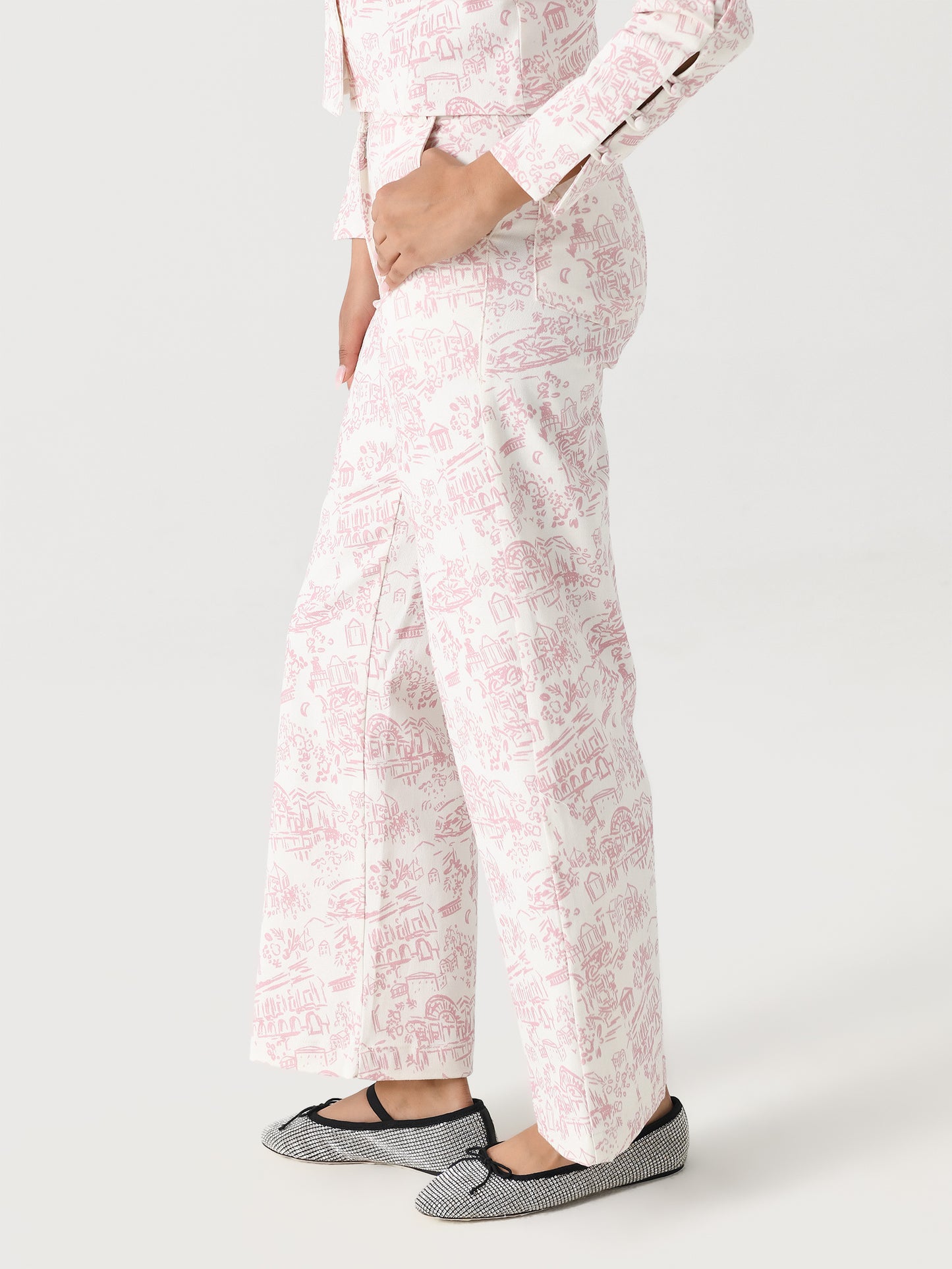 2401601PTxPINKTHEATRE-alt2