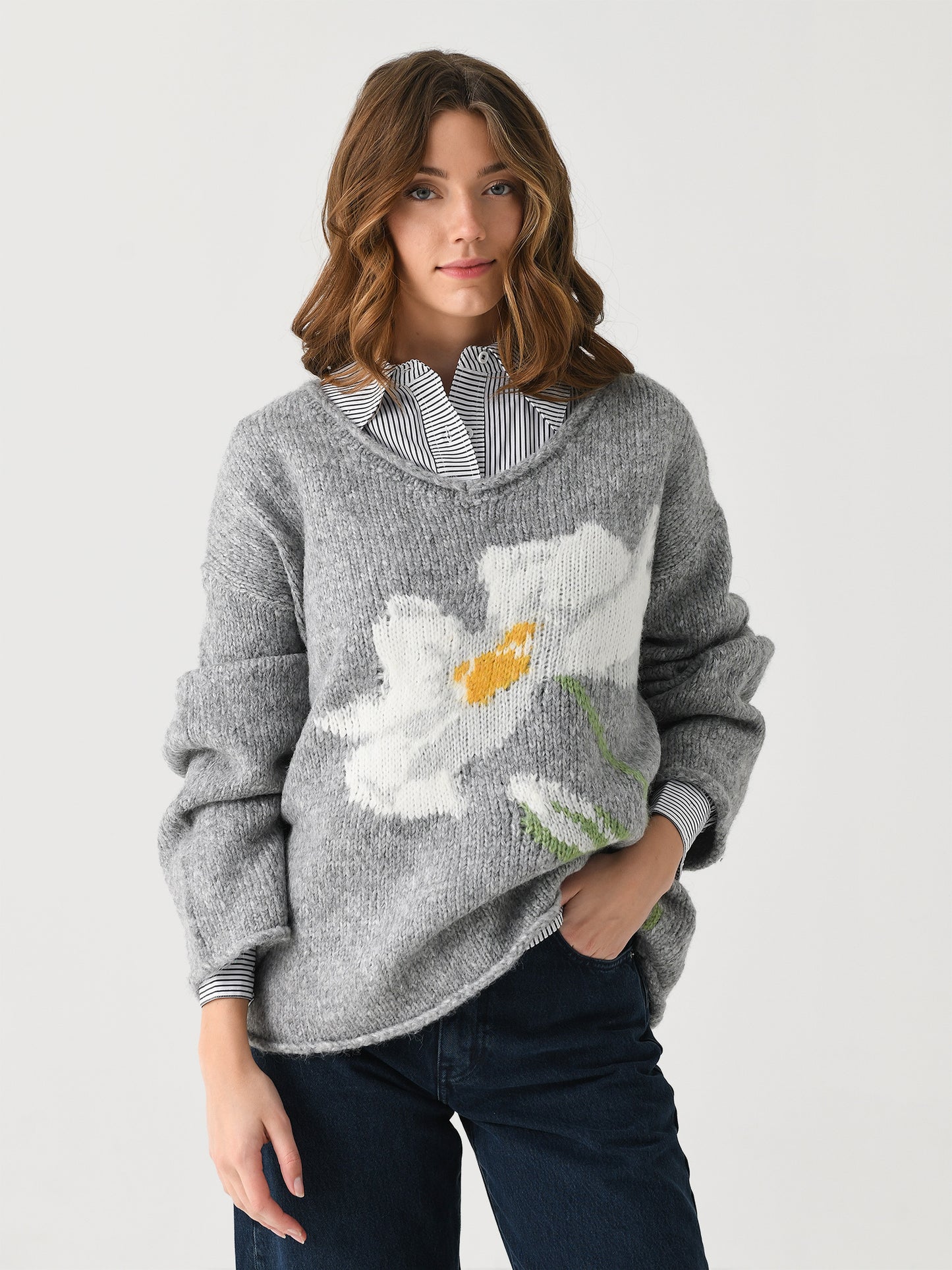 Kitri Women's Andy Oversized V-Neck Knit Jumper - Saint Bernard