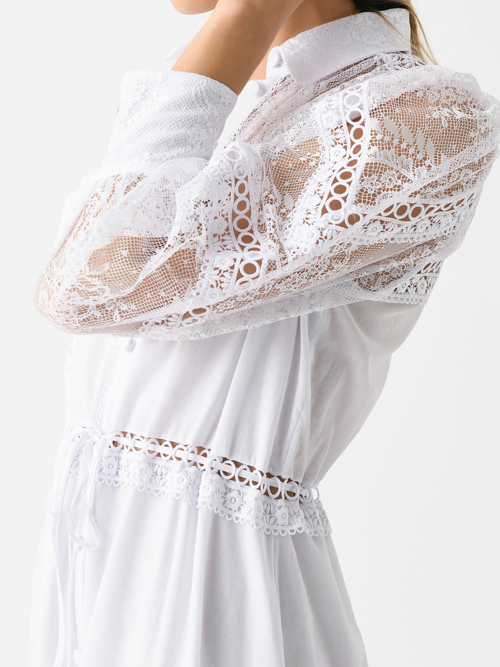 241643xWHITE-alt3