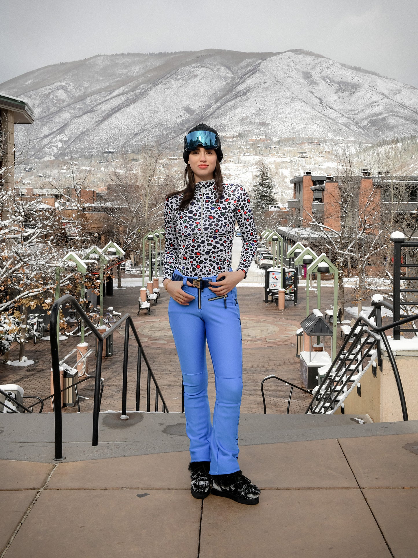 2421/220048 xBLUE-alt1