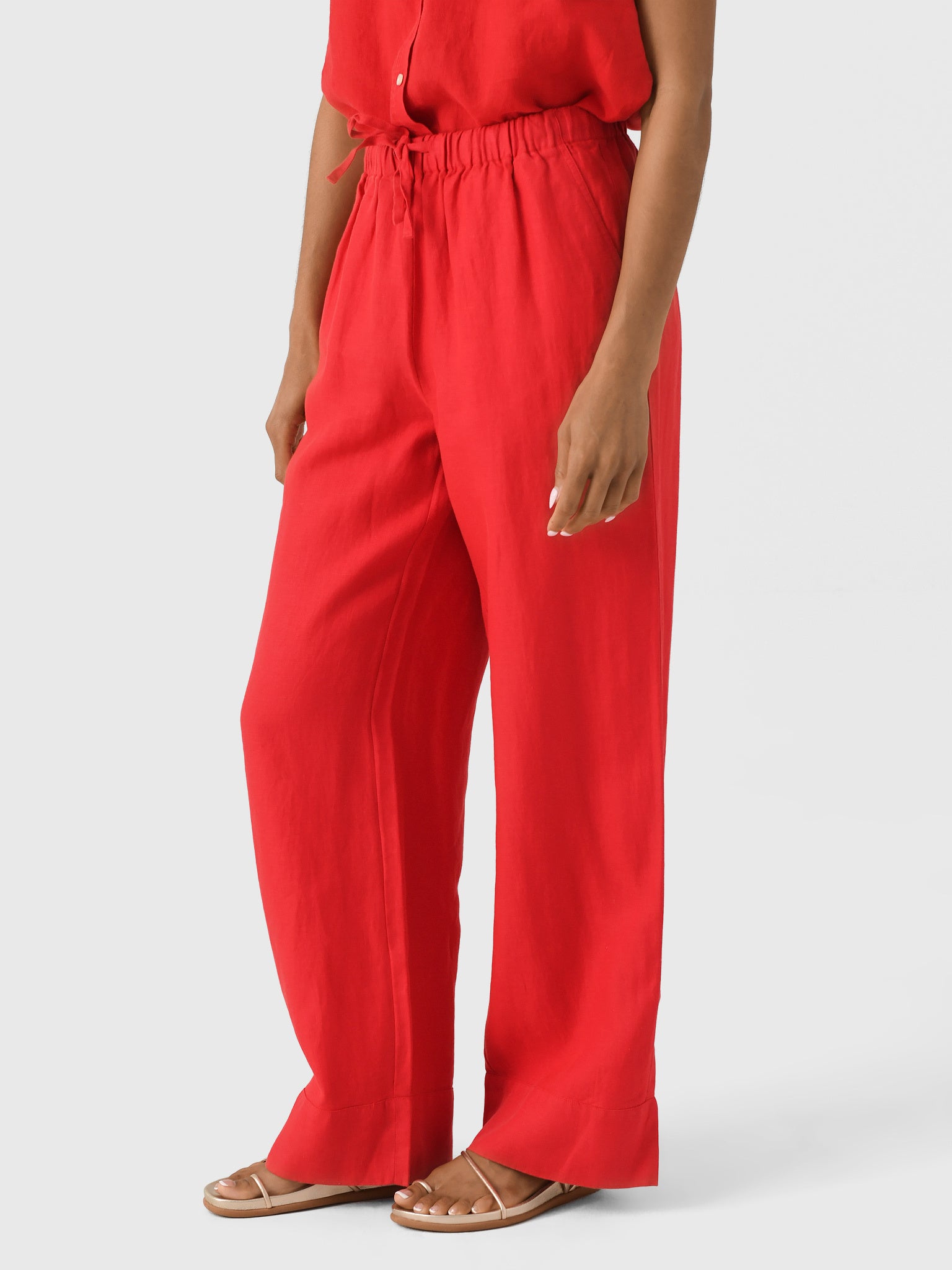 244-WP114-2704xCRIMSON-alt2