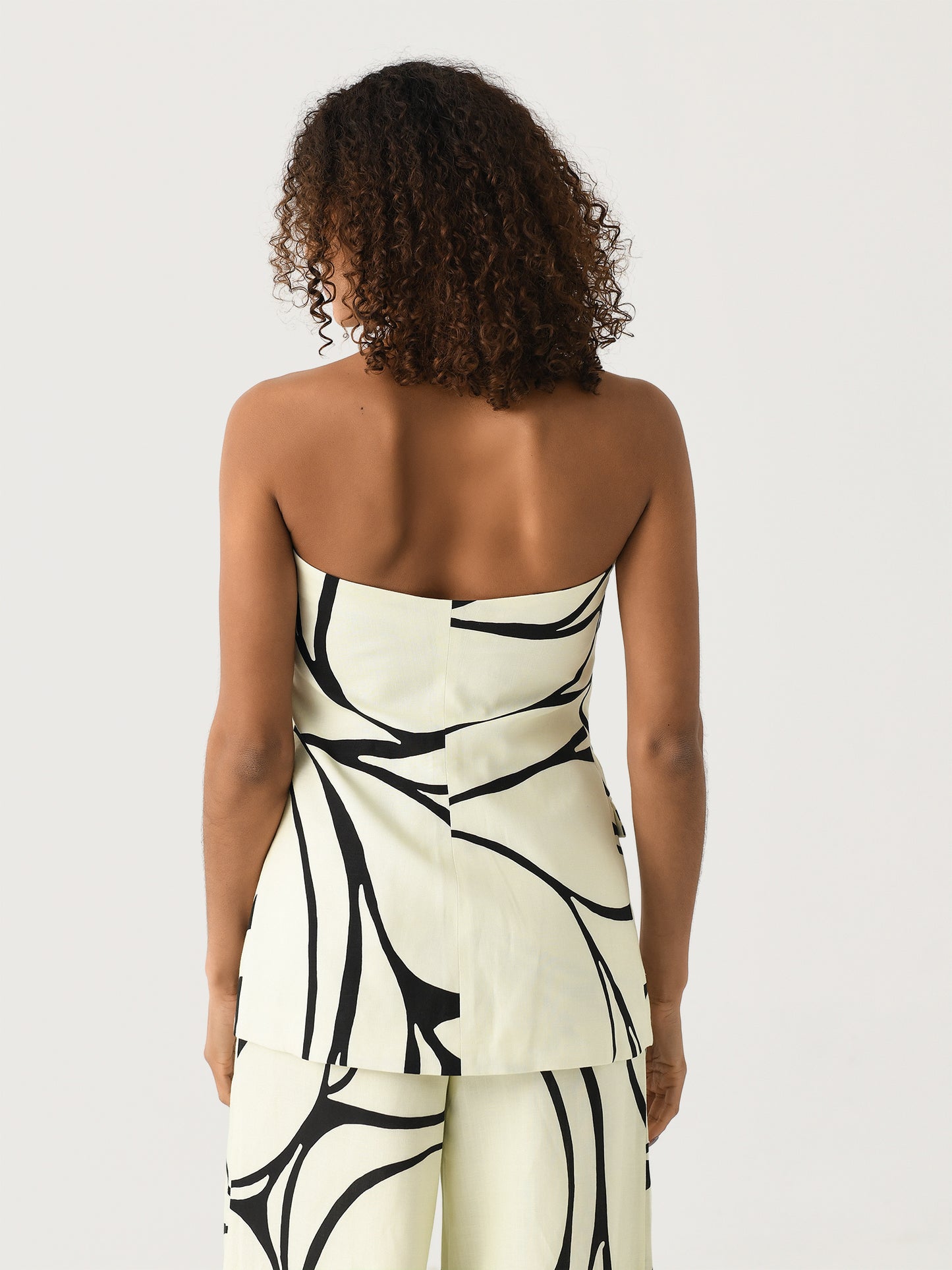 24A042xVITRALBW-alt3