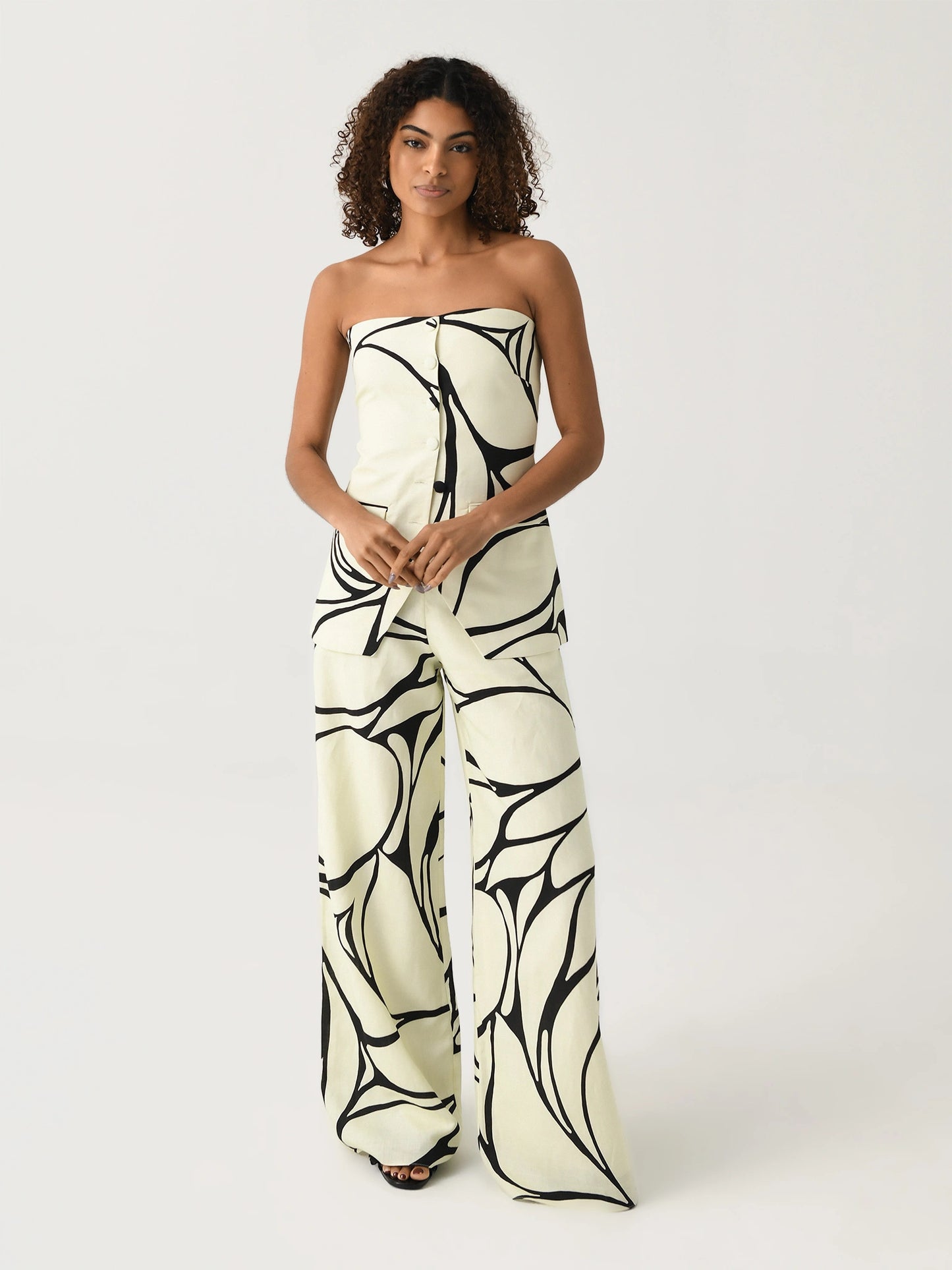 24A042xVITRALBW-alt5