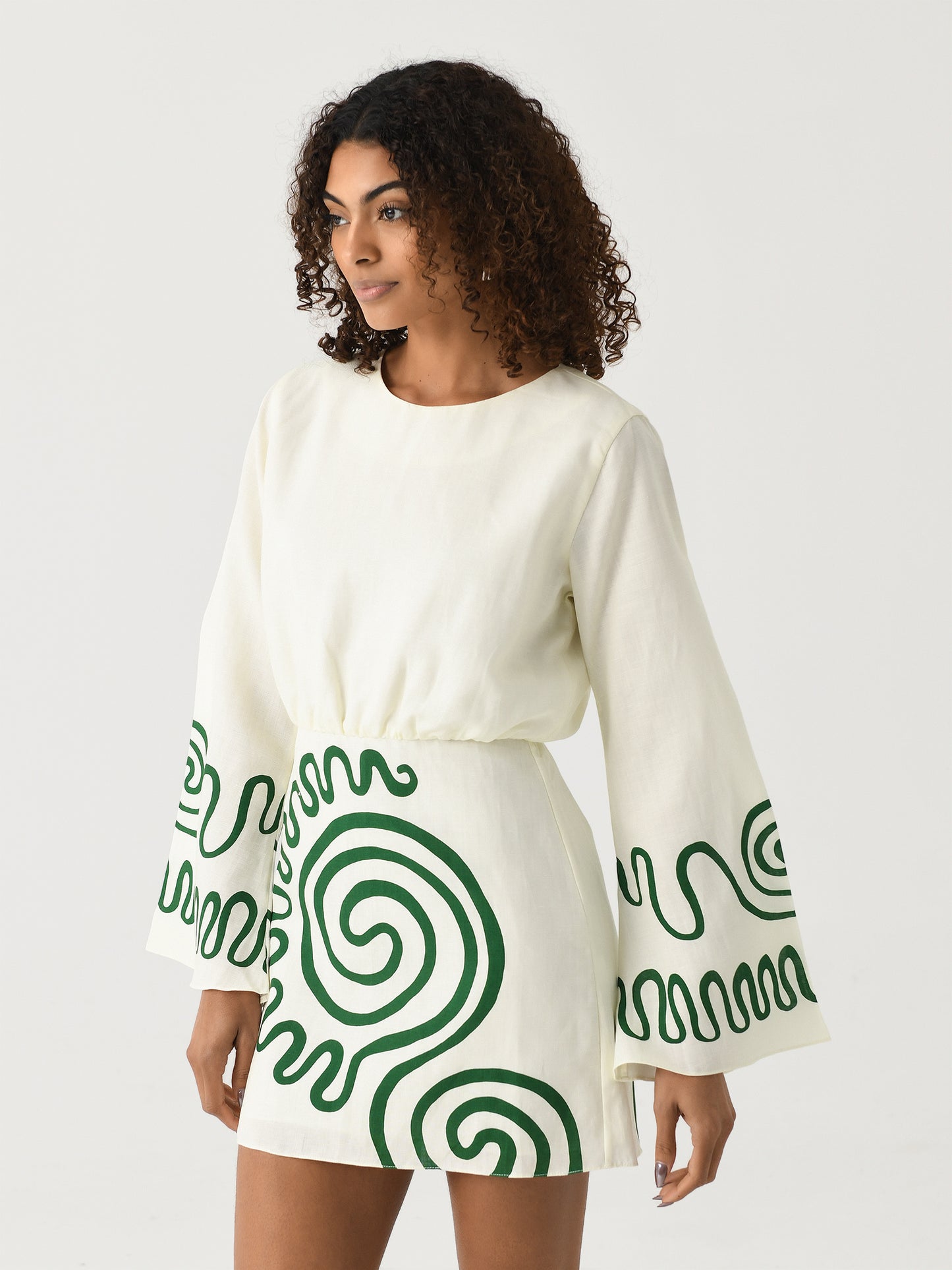 24A104xOUROIVORY-alt2