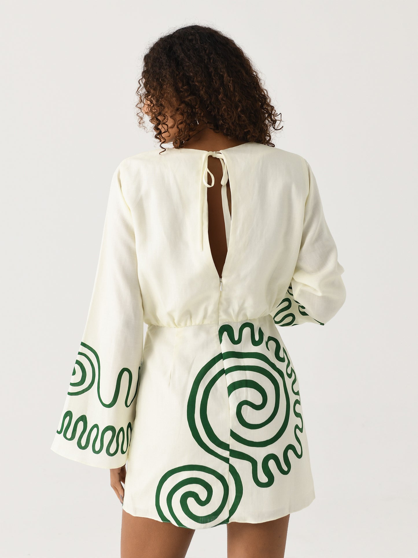 24A104xOUROIVORY-alt3