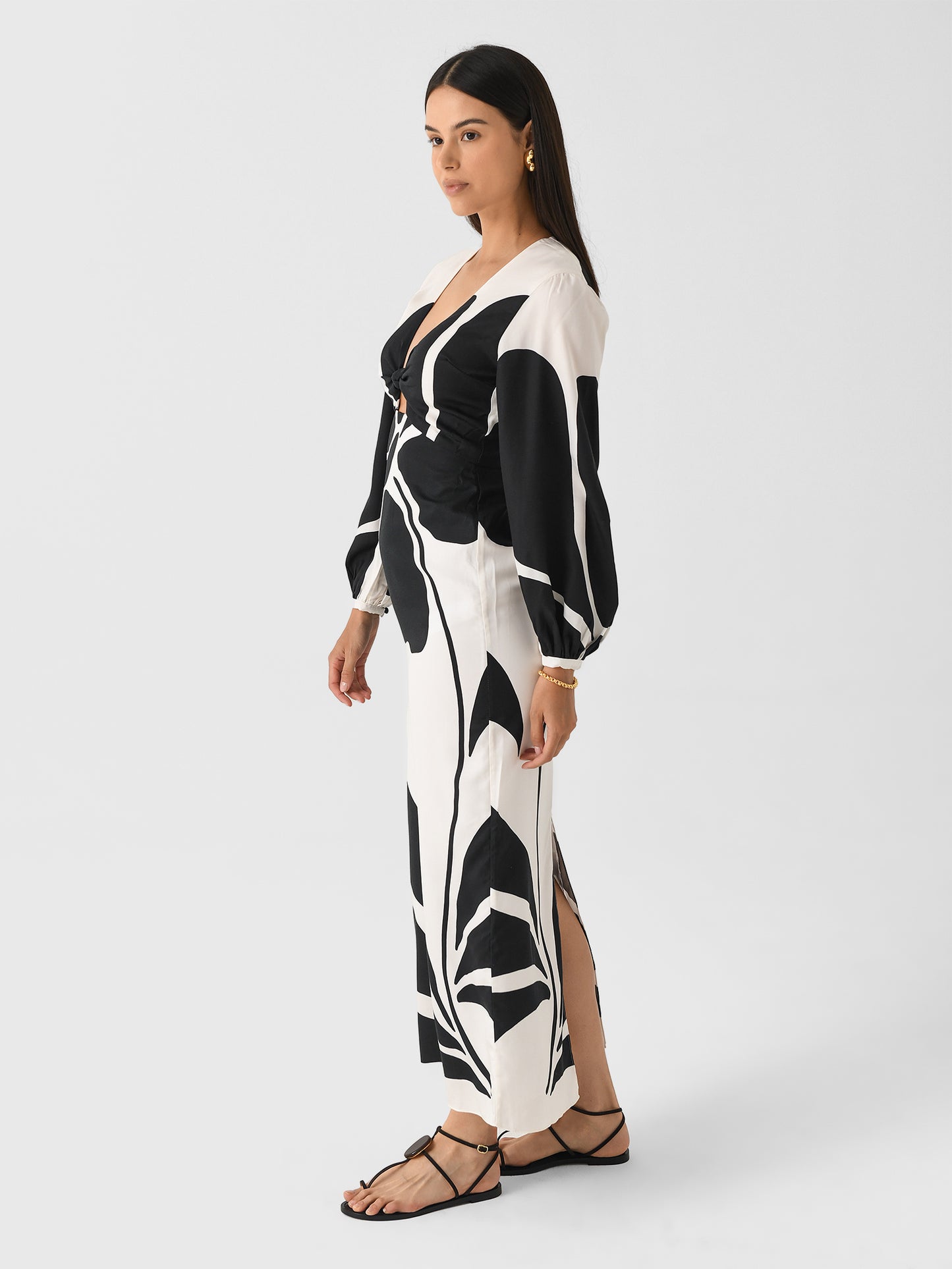 24B198xCAMELLIABW-alt1