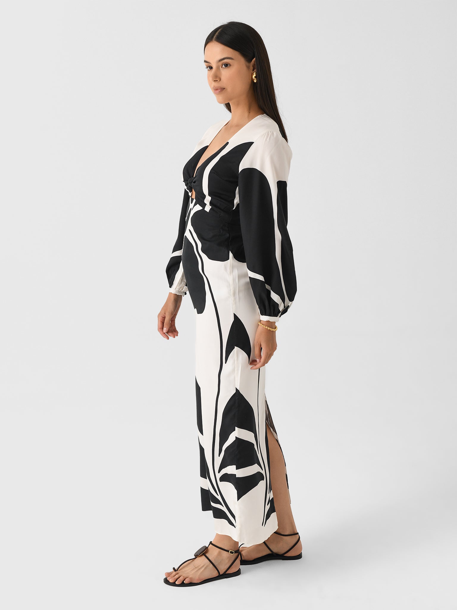 24B198xCAMELLIABW-alt1