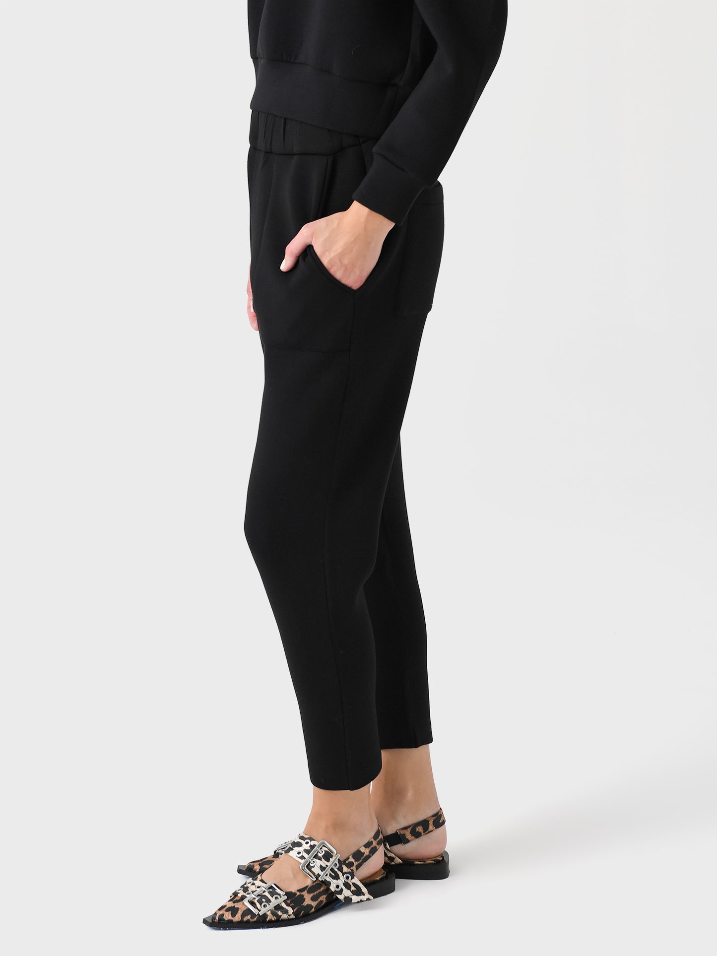 24FAP3OnyxxONYX-alt2