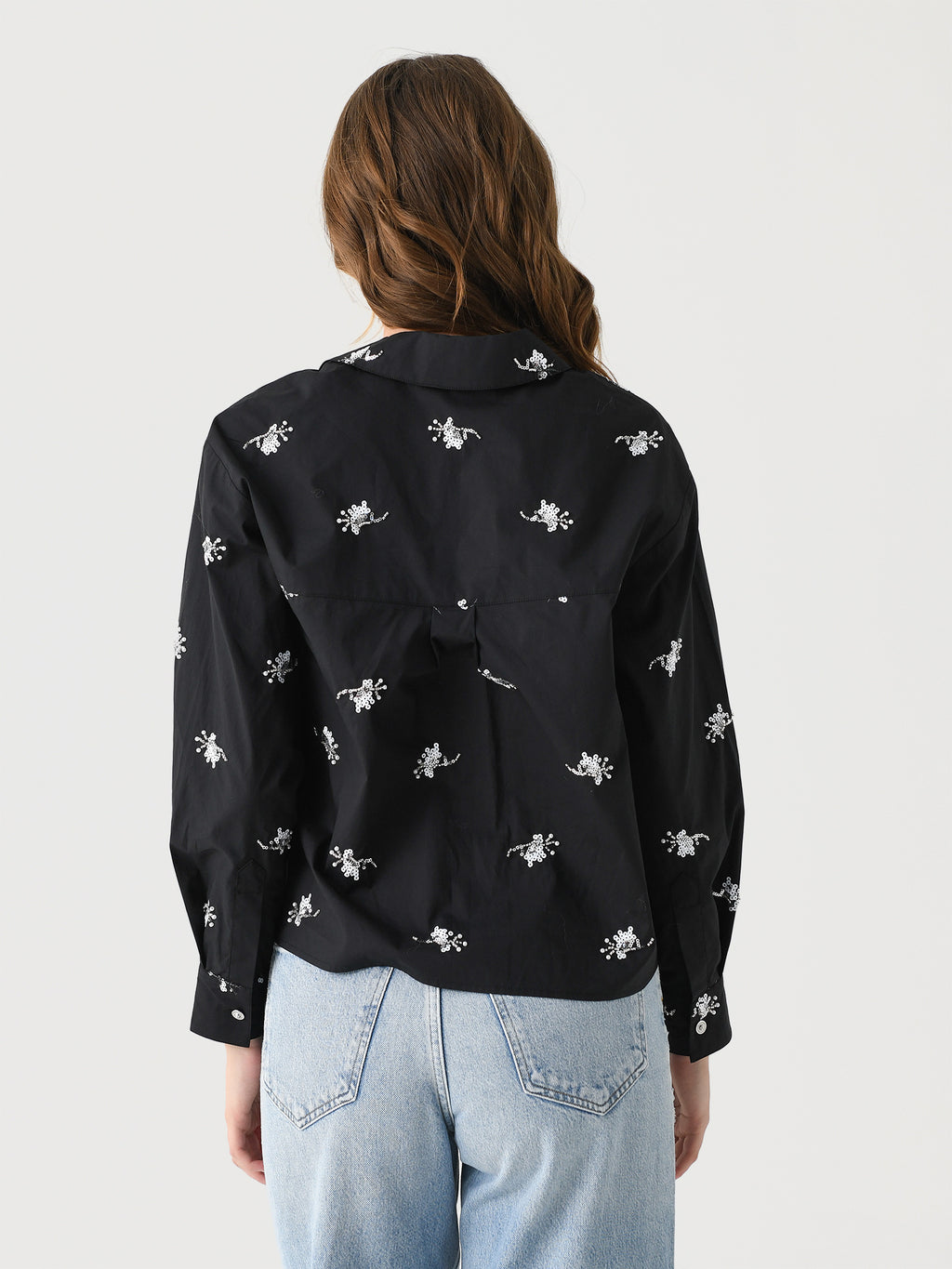 24HT41EmbShrtxEMBELLISHEDSHIRTING-alt3
