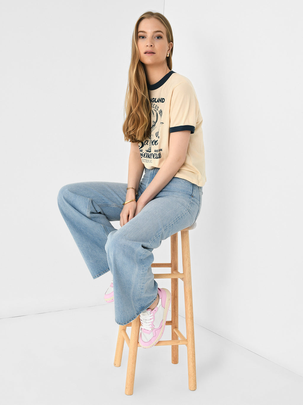 Hunter Bell Women's New England Tee - Saint Bernard