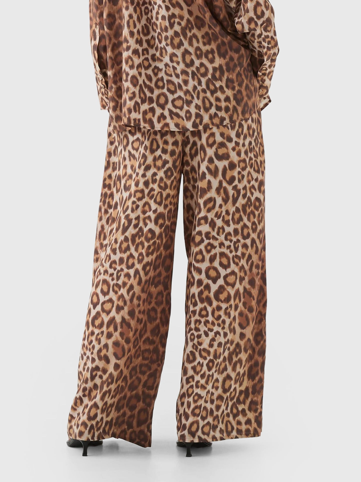 24SS3078xLEOPARD-alt2