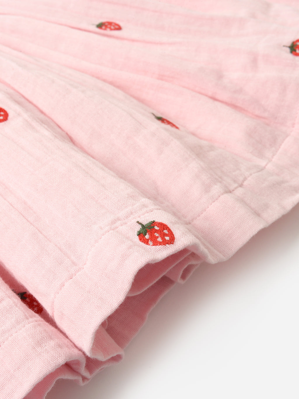 24SSPC398BxSTRAWBERRYEMBROIDERY-alt2