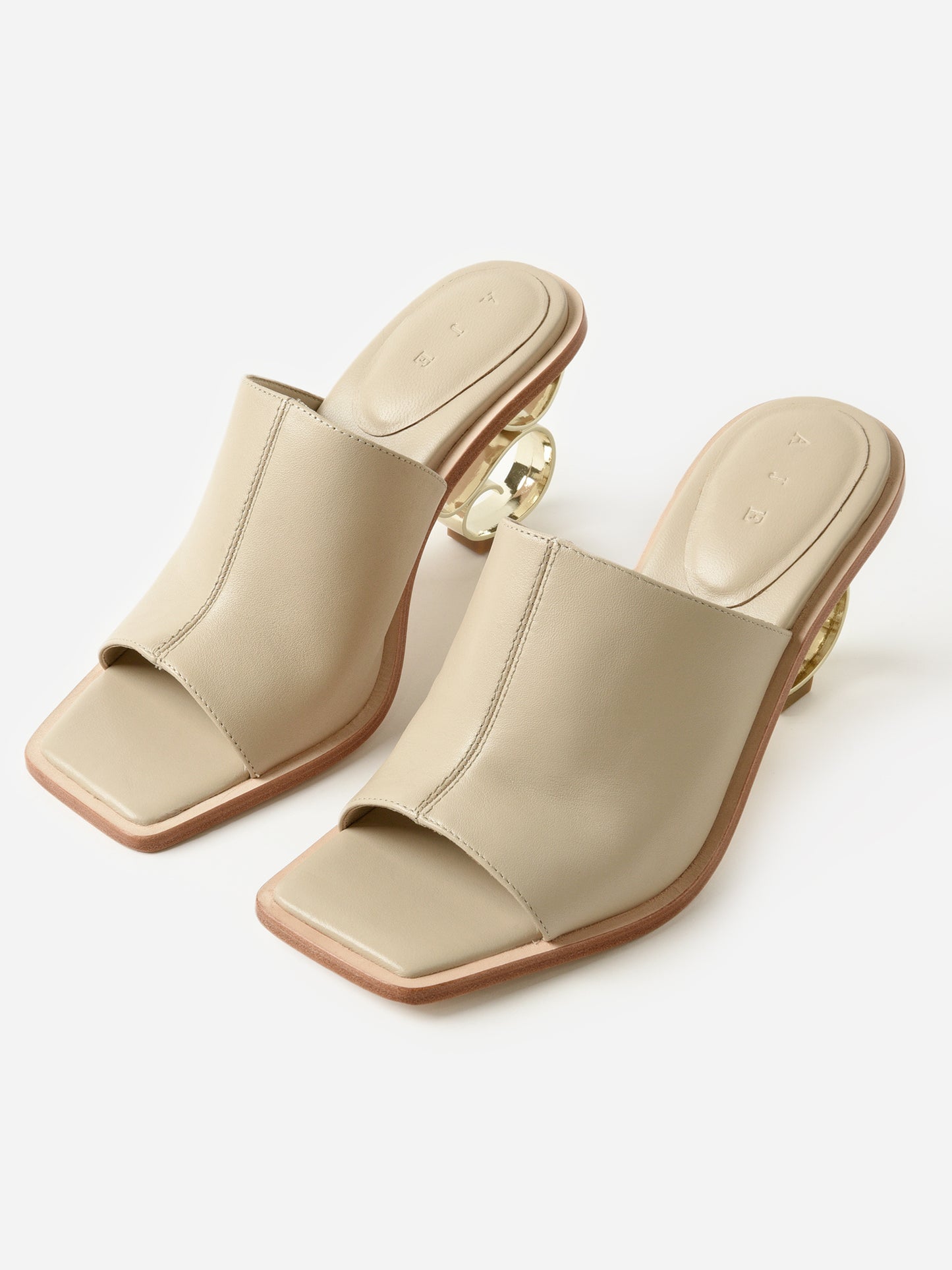 24SU7135xNATURALBEIGE-alt3