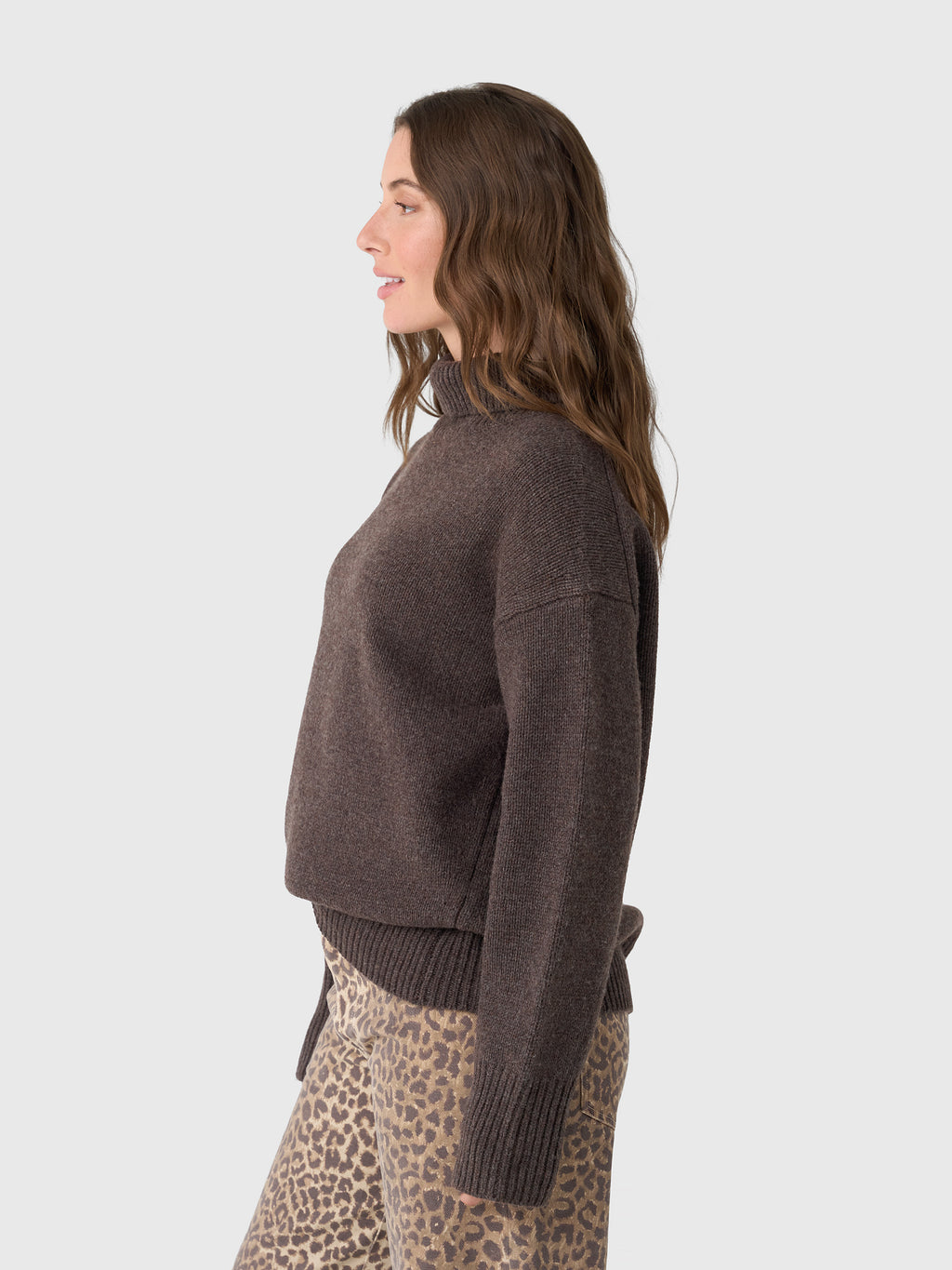 250-WW480-2921xMOLASSES-alt2