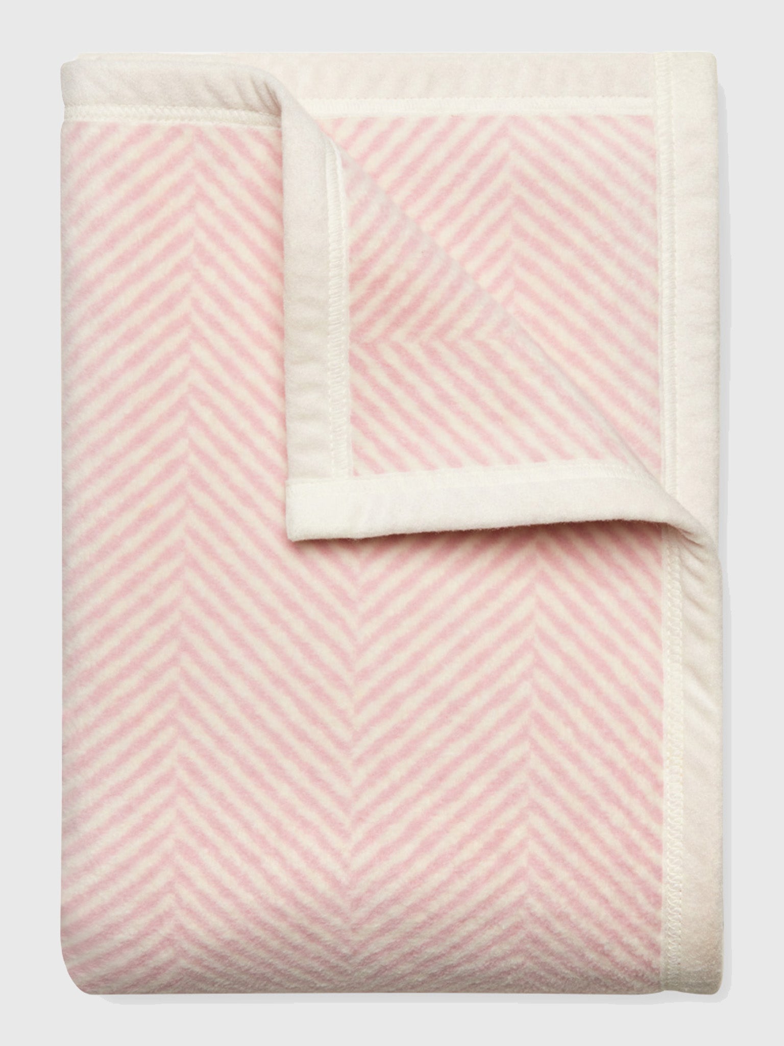 ChappyWrap Harborview Herringbone Midi Blanket - Saint Bernard