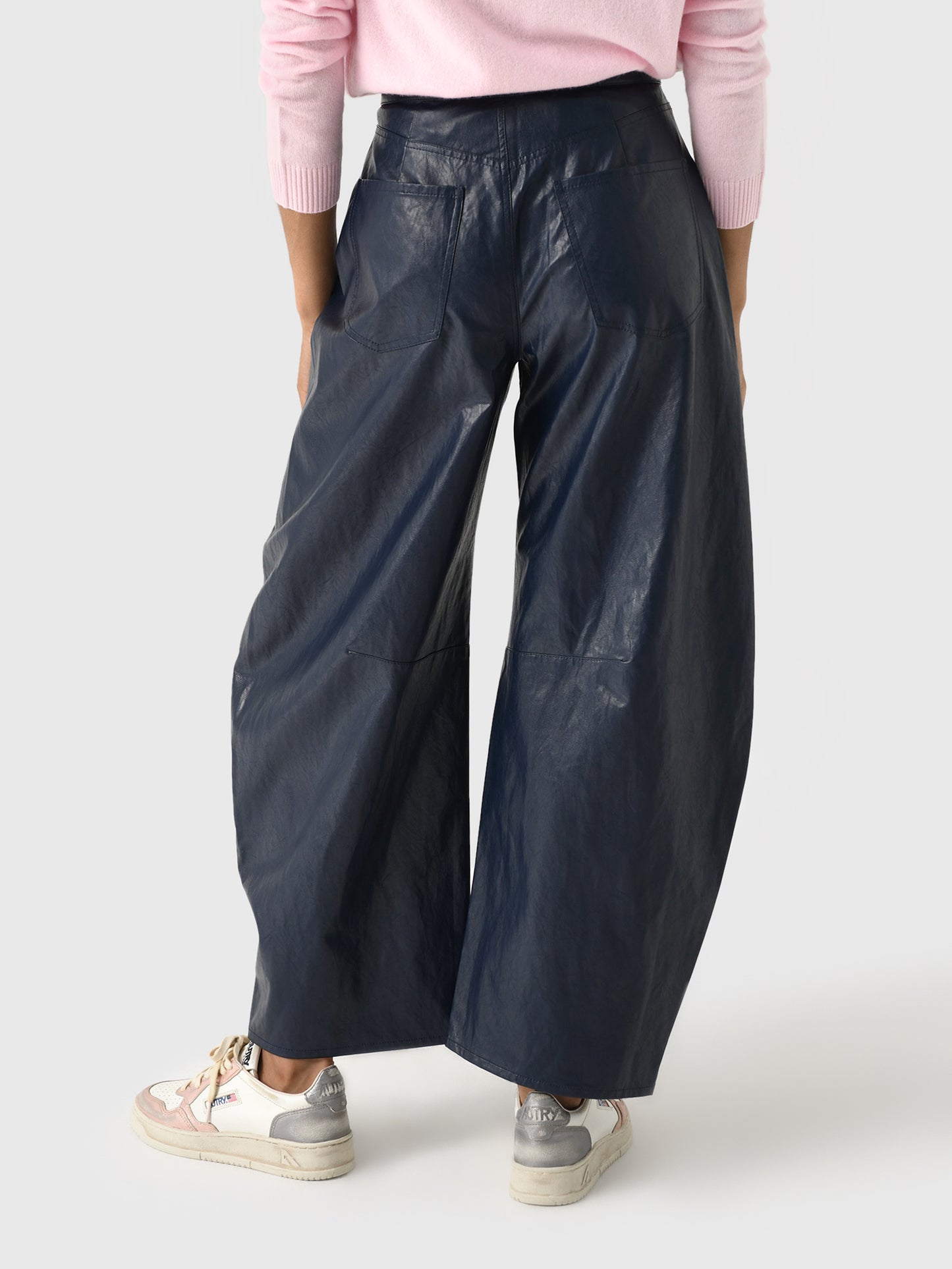 25FAP2DkNvyxDARKNAVY-alt3