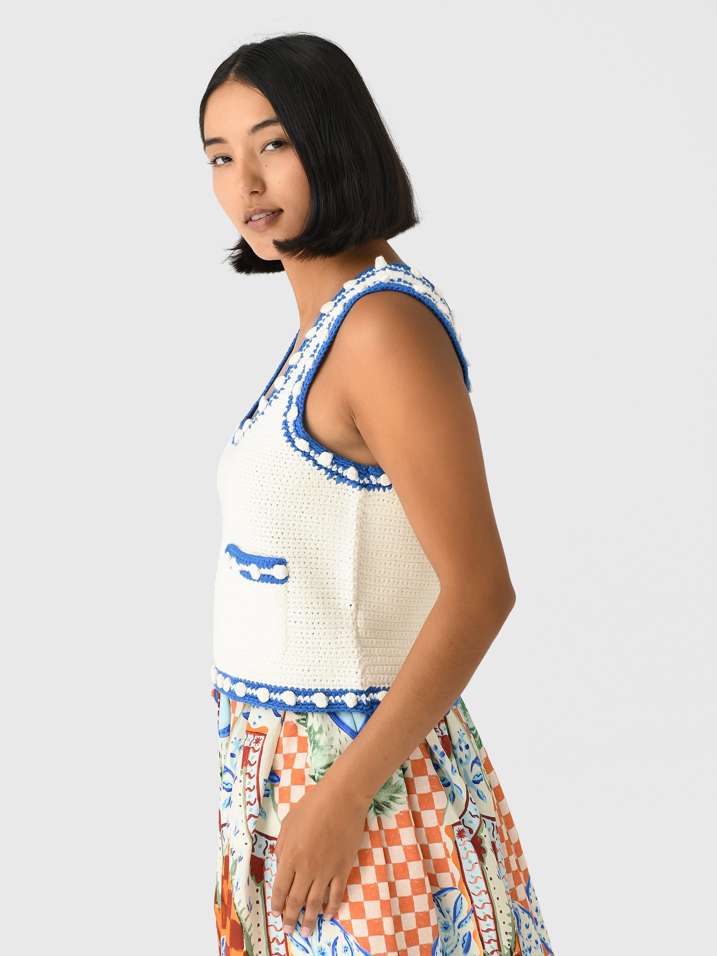 25FASW12WhtBlxWHITEBLUE-alt2