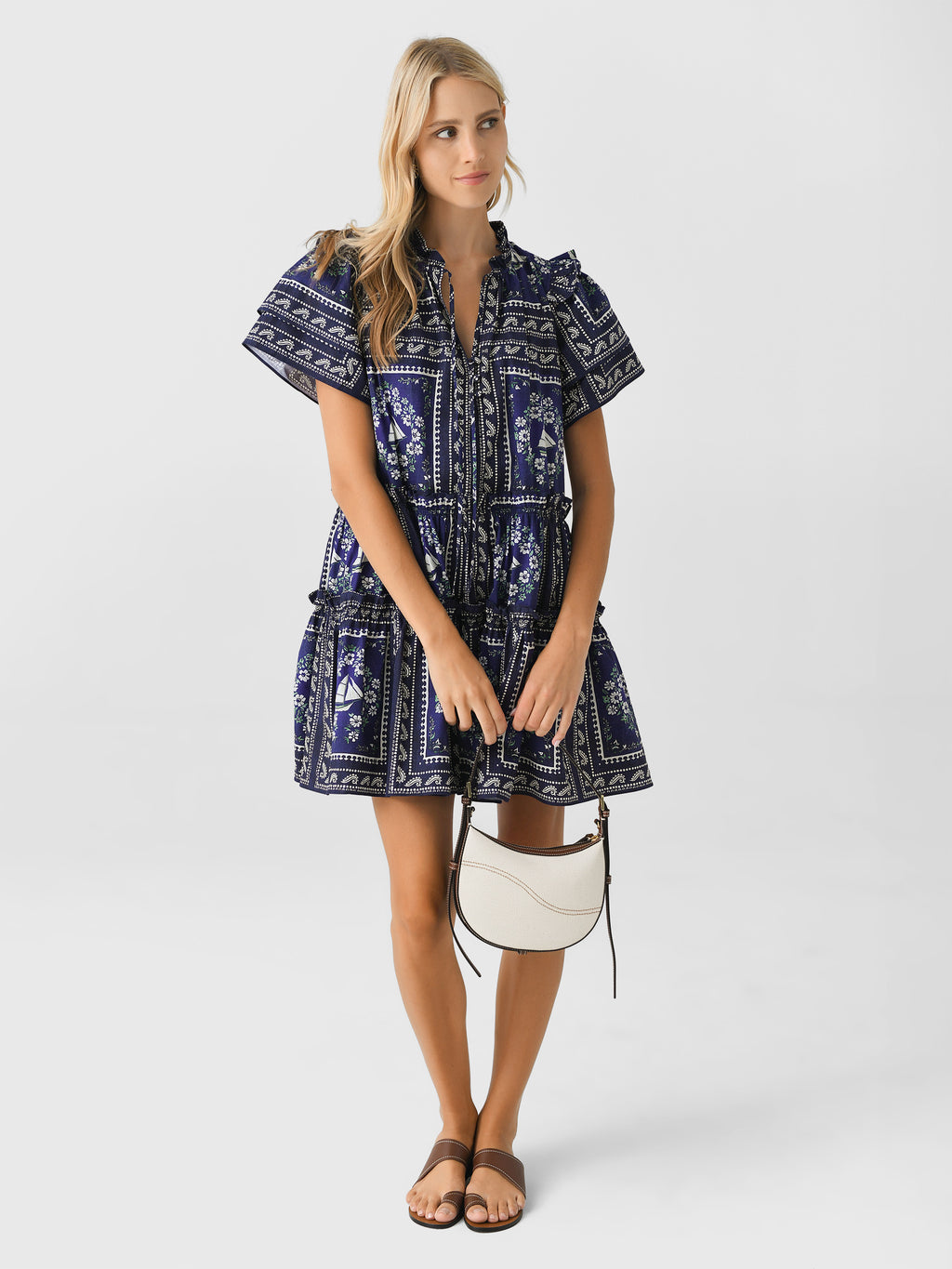 25PFD16BonVygxBONVOYAGE-alt1