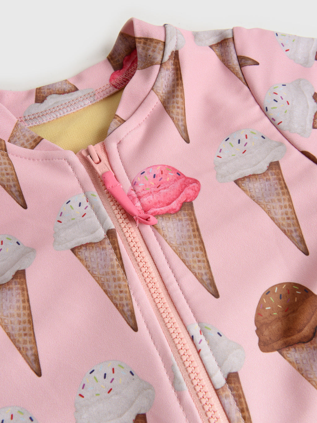 25SPCS122AxNEAPOLITANICECREAM-alt1