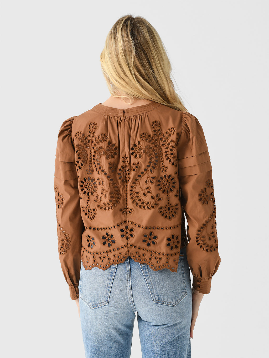 25SPT39MchEmbEltxMOCHAEMBROIDEREDEYELET-alt3