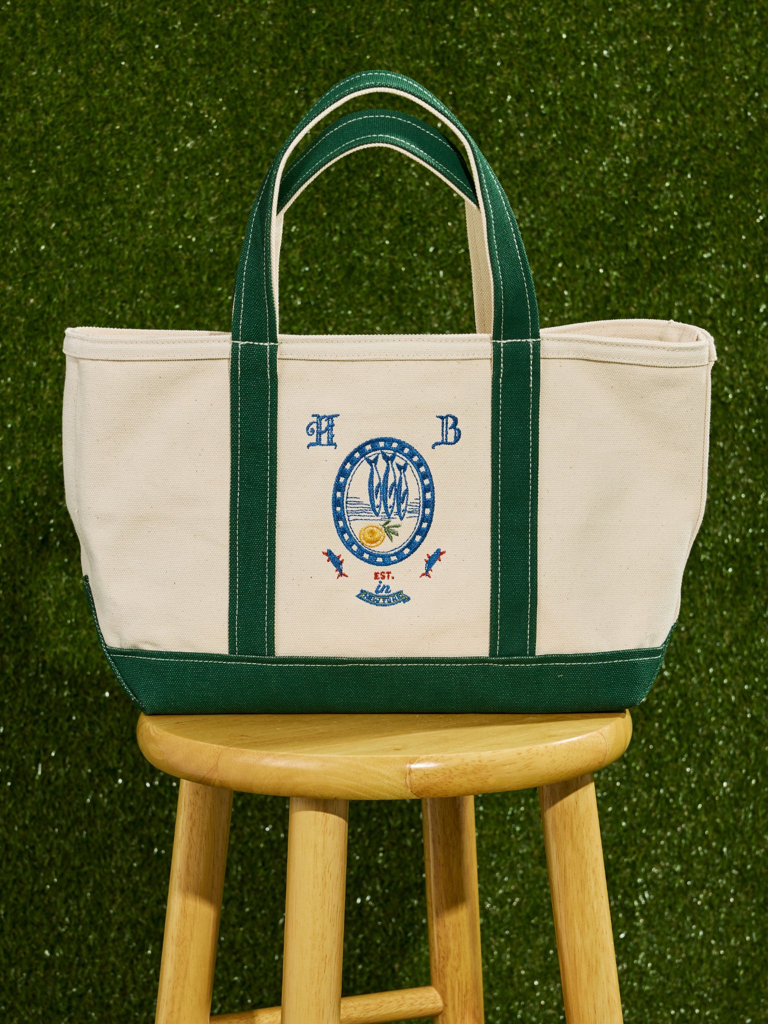 Hunter Bell Medium Canvas Tote - Saint Bernard