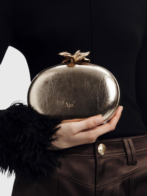 AJE Retrofete Clutch - Saint Bernard