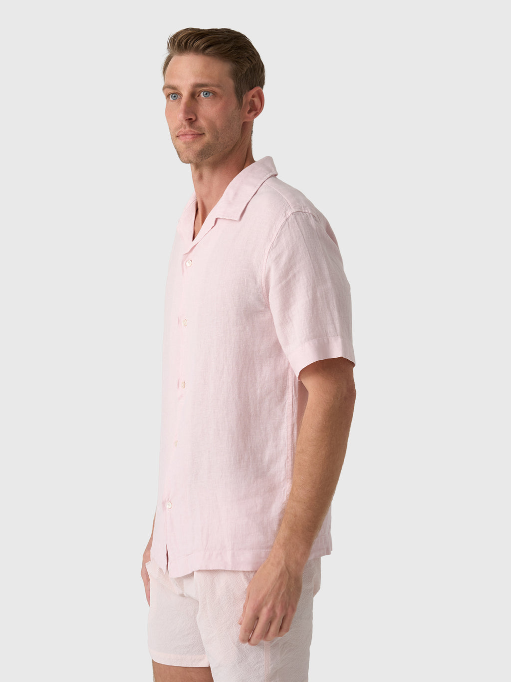 04651 / A Trip In A Bag Men's Linen Cuba Shirt - Saint Bernard