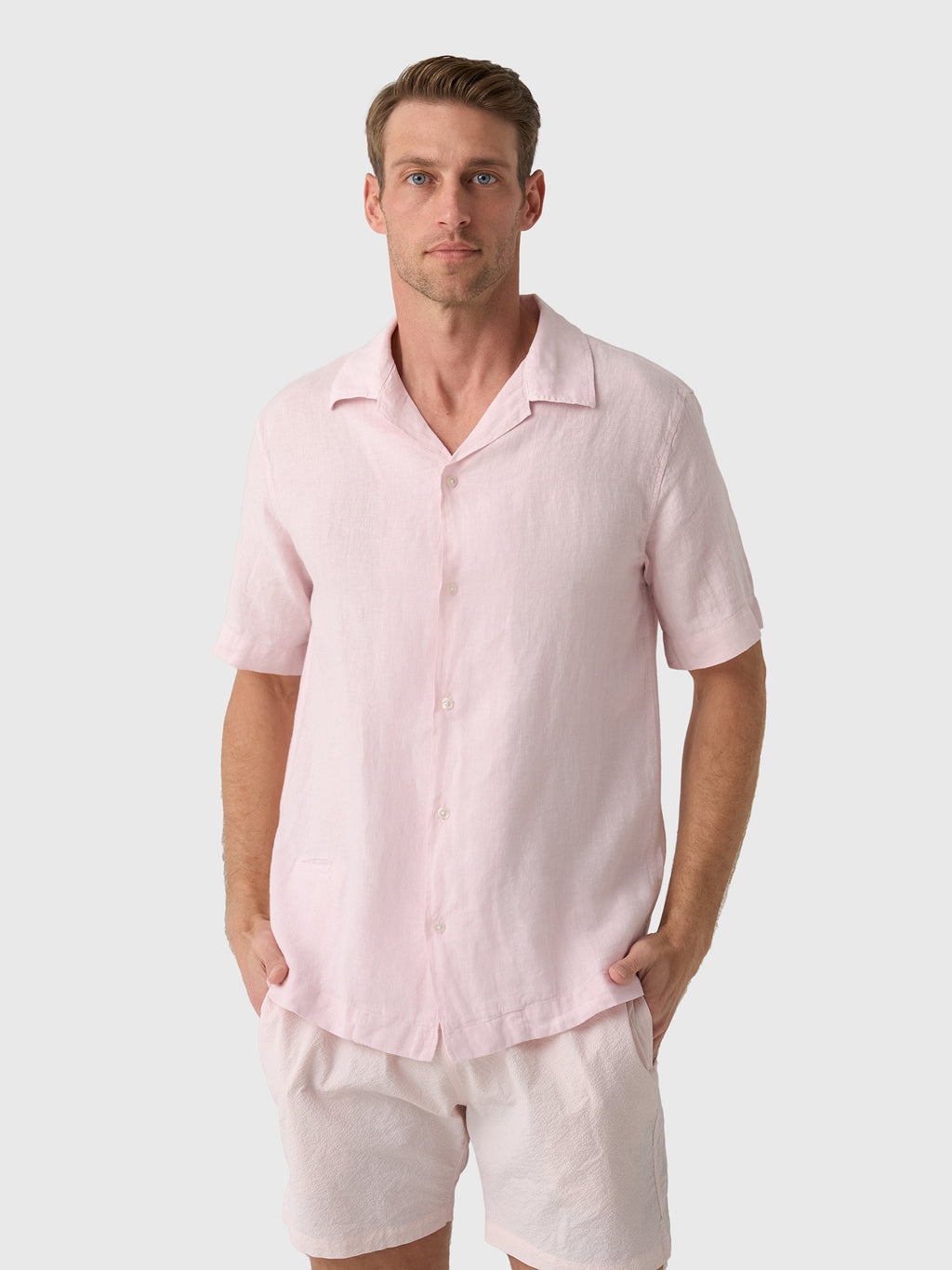 04651 / A Trip In A Bag Men's Linen Cuba Shirt - Saint Bernard
