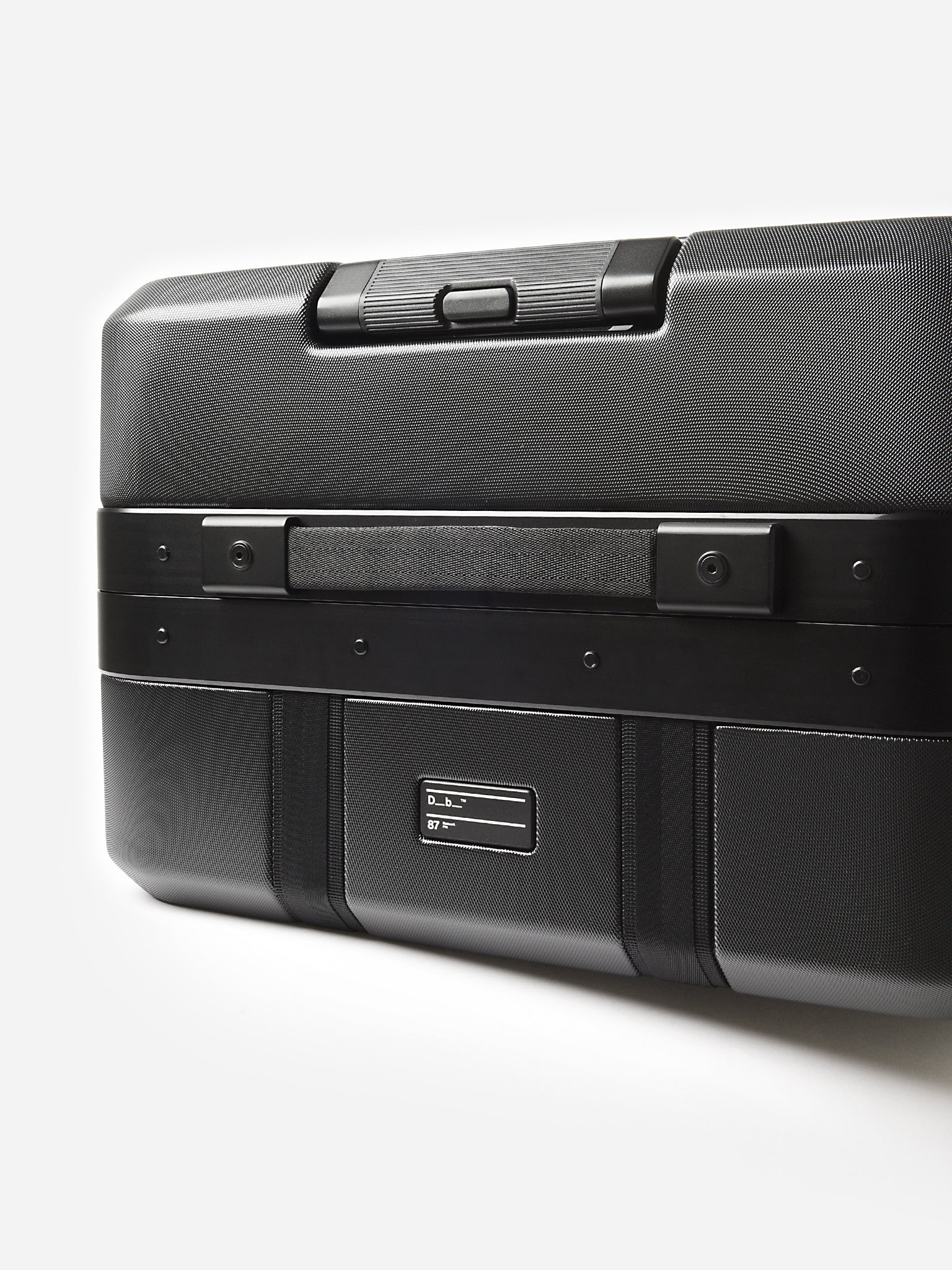 300023200xBLACKOUT-alt1