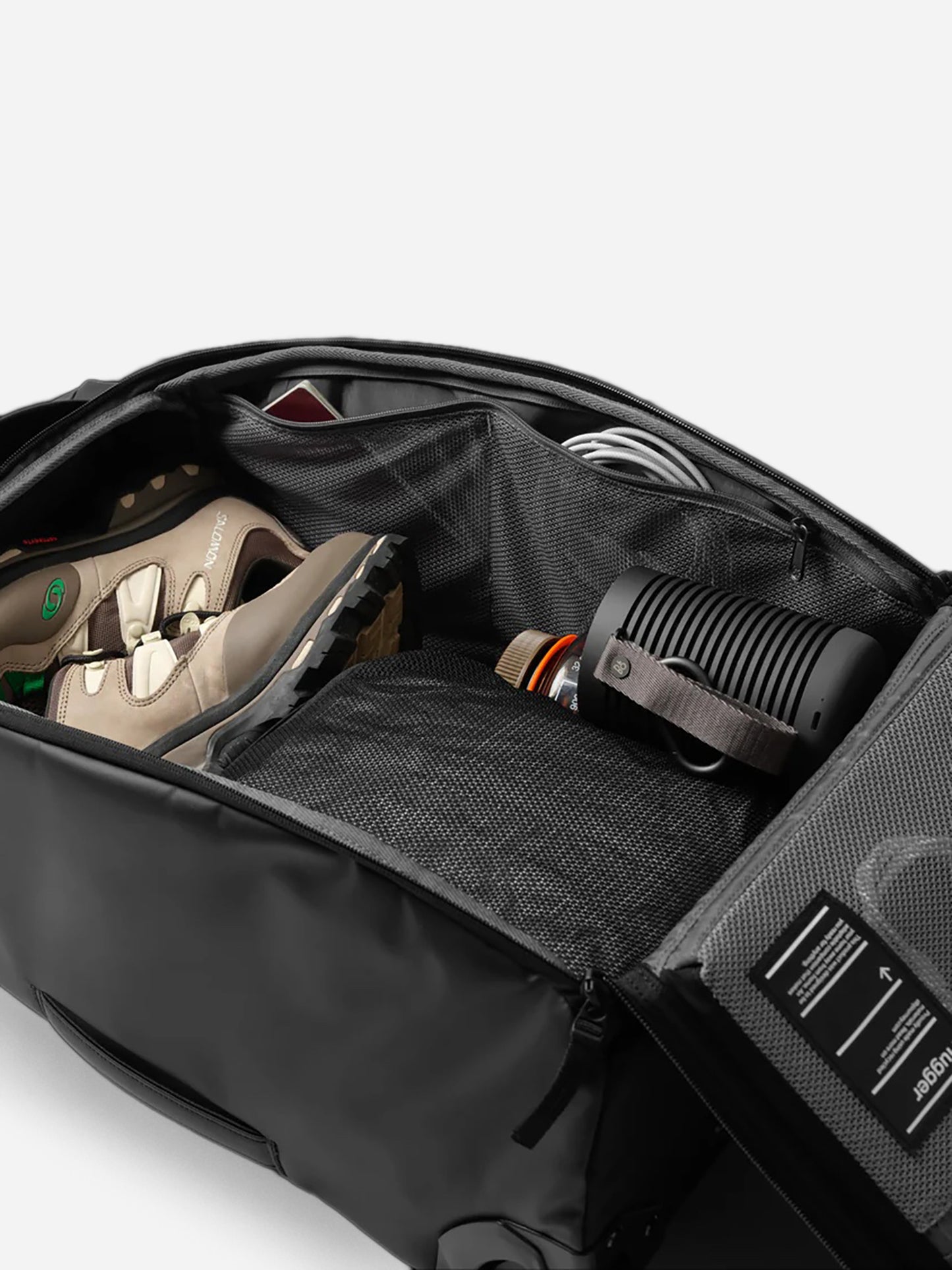 3000264004901xBLACKOUT-alt3