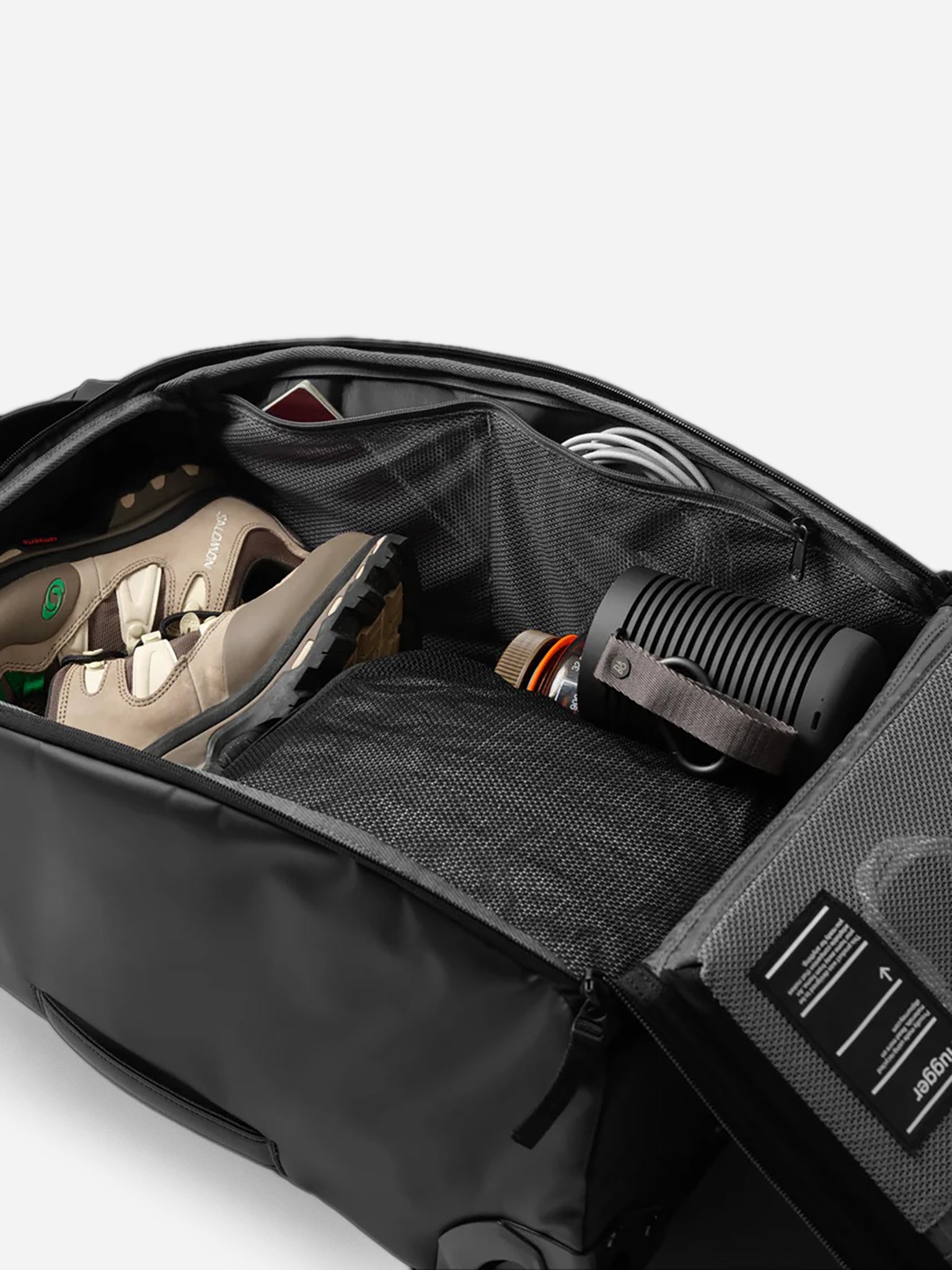 3000264004901xBLACKOUT-alt3