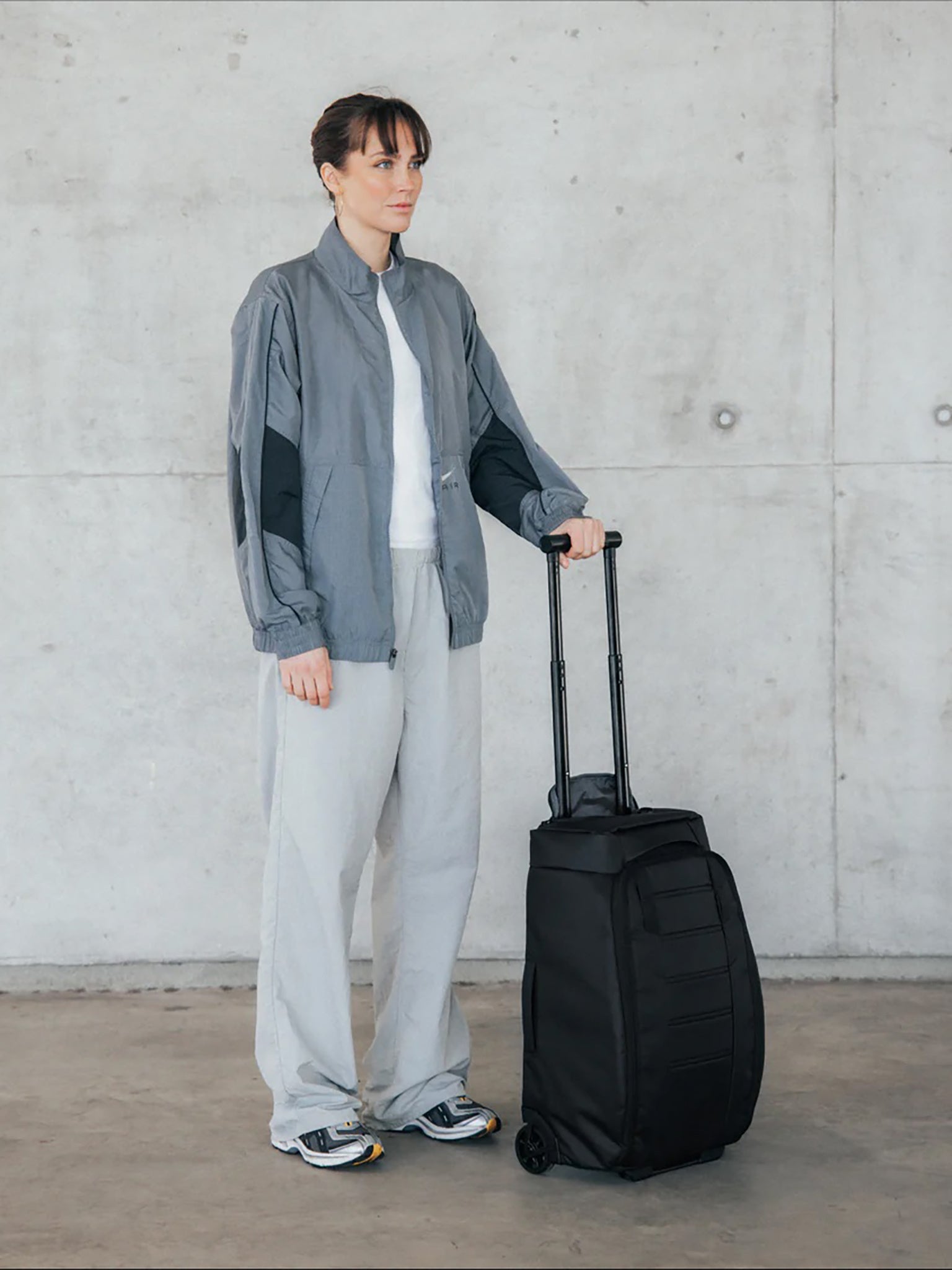 3000264004901xBLACKOUT-alt4