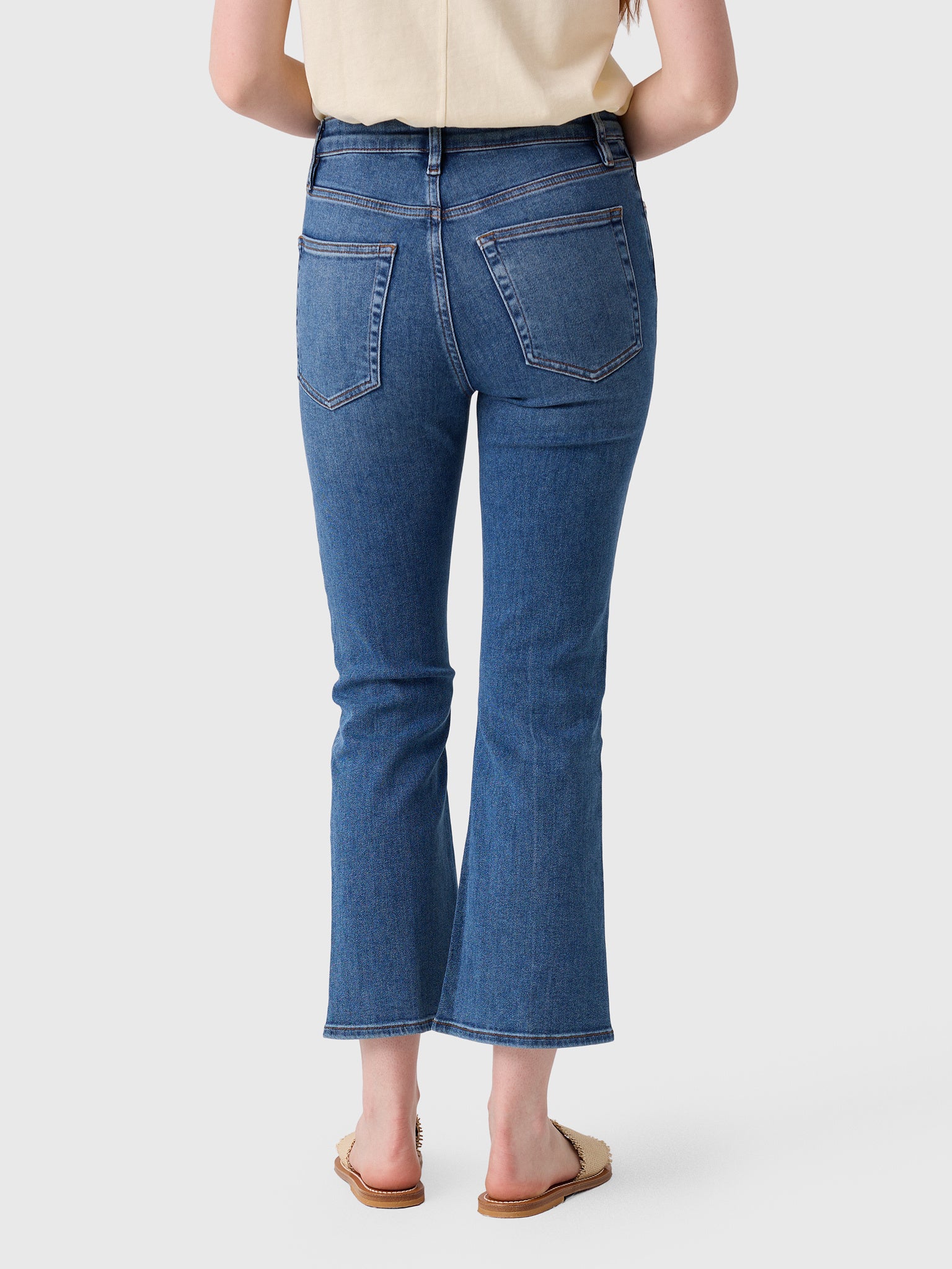 Frame Women's The Reboot Crop Jean - Saint Bernard
