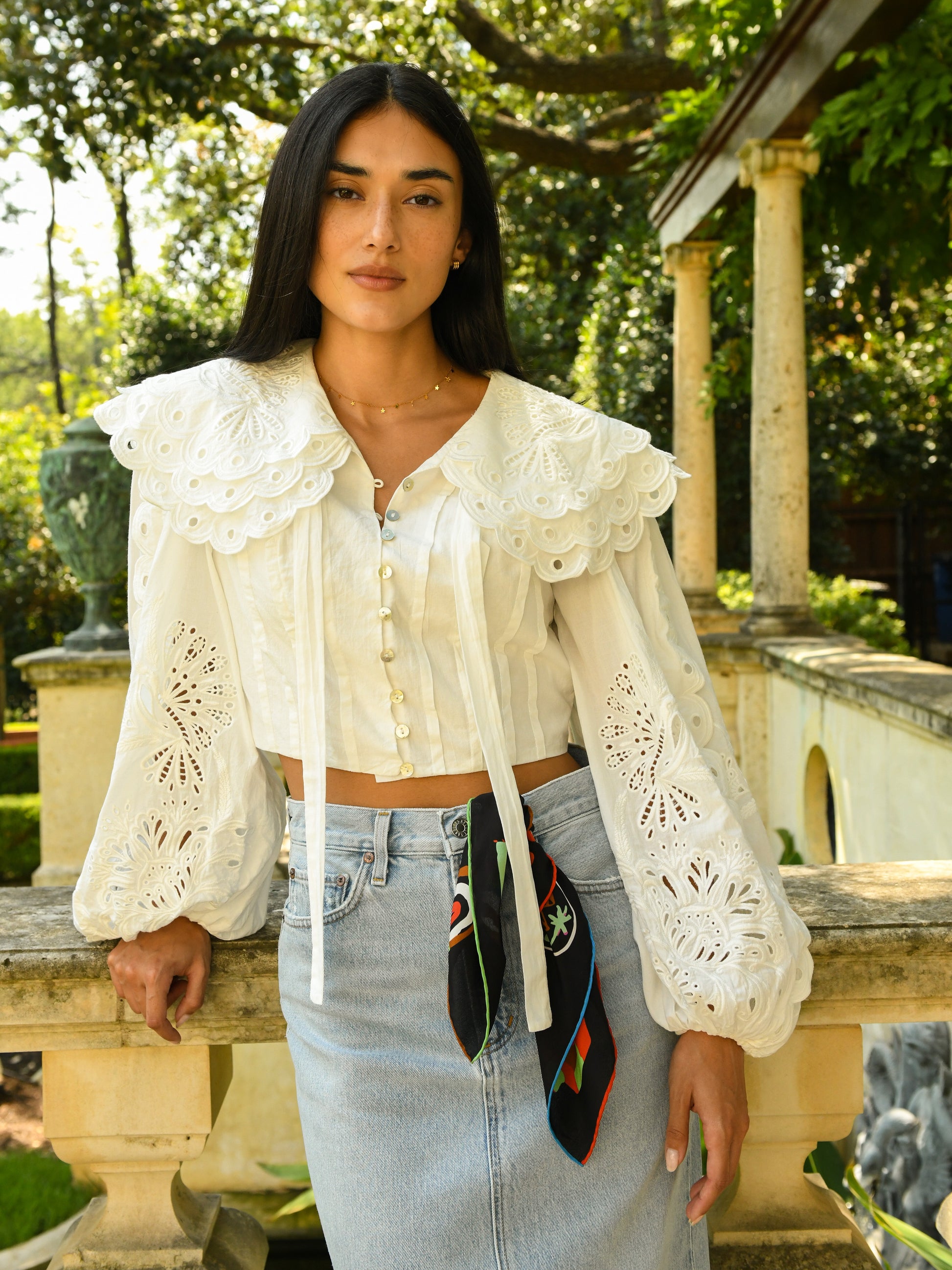 Farm Rio Women's Richelieu Big Collar Blouse - Saint Bernard