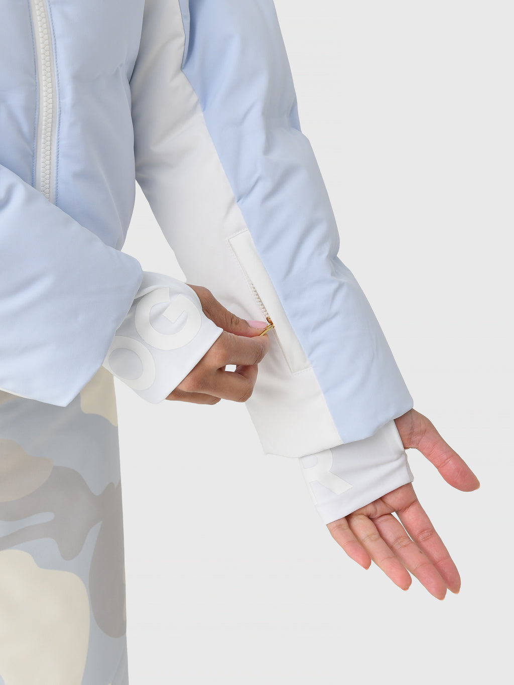 3186-6269x306NORDICLIGHTBLUE-alt6