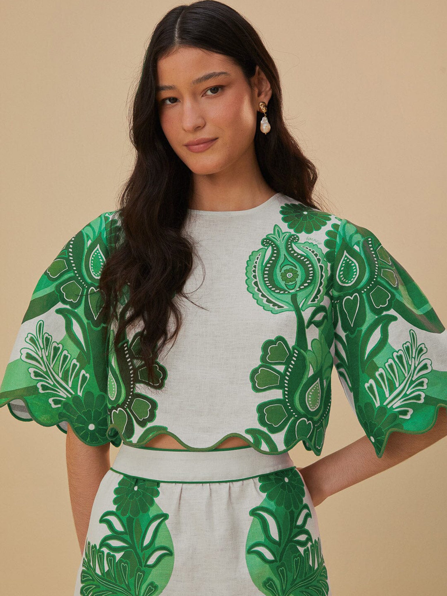 Farm Rio Women's Color Festival Crop Blouse - Saint Bernard