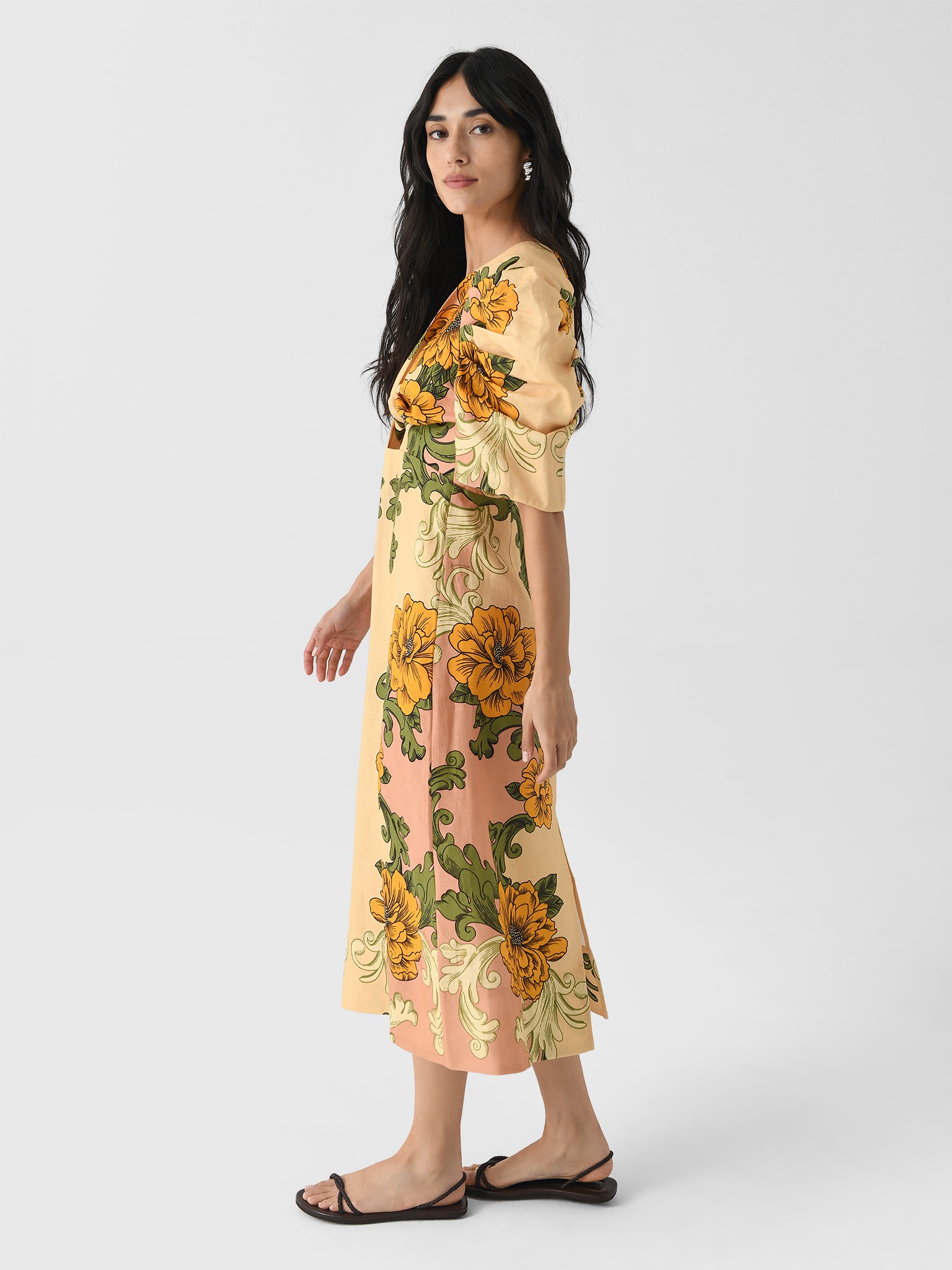 Farm Rio Women's Delicate Flower Arabesques Short Sleeve Midi Dress Farm Rio Women's Delicate Flower Arabesques Short Sleeve Midi Dress