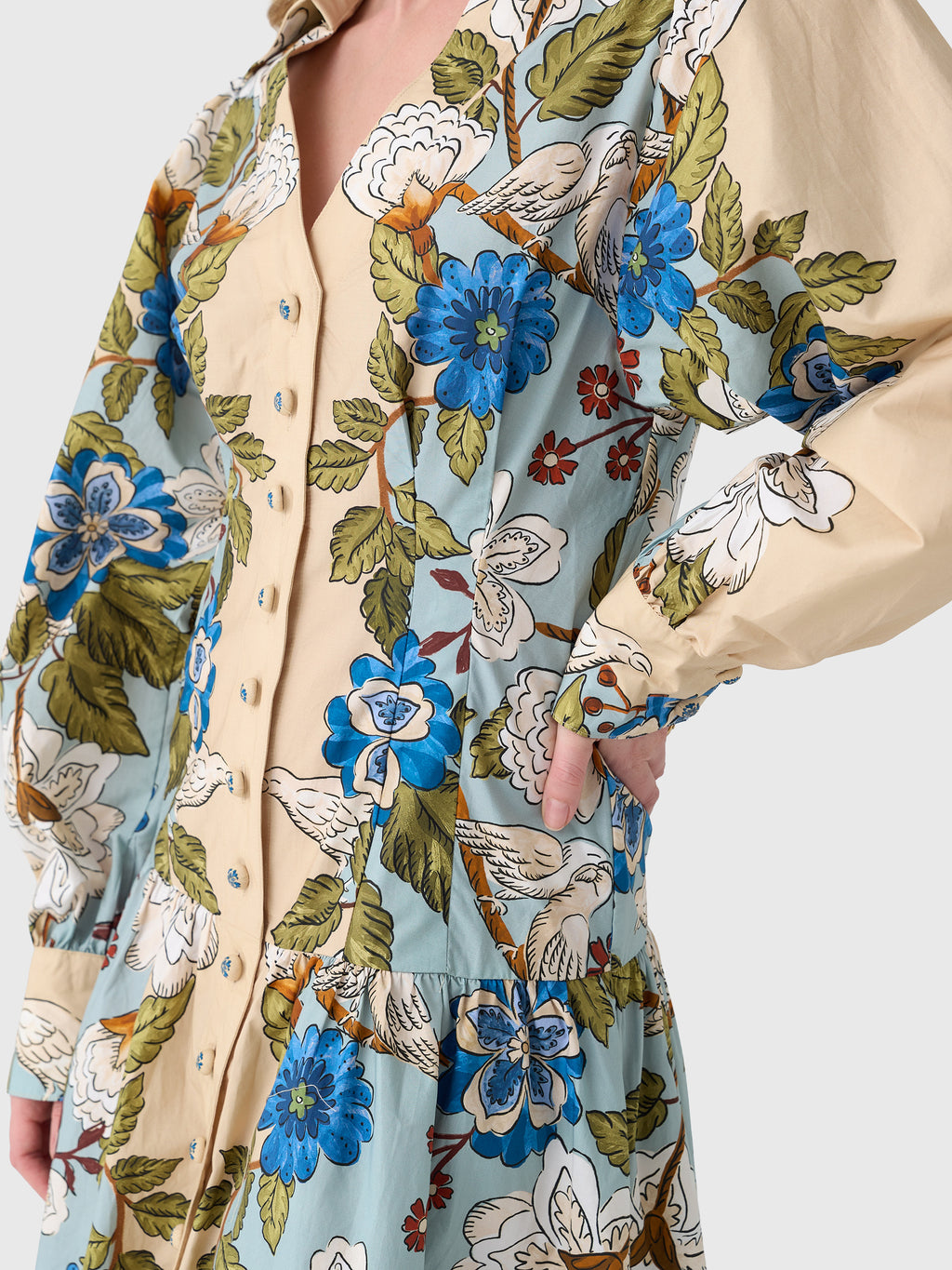 328824xGARDENSCARFBLUE-alt3