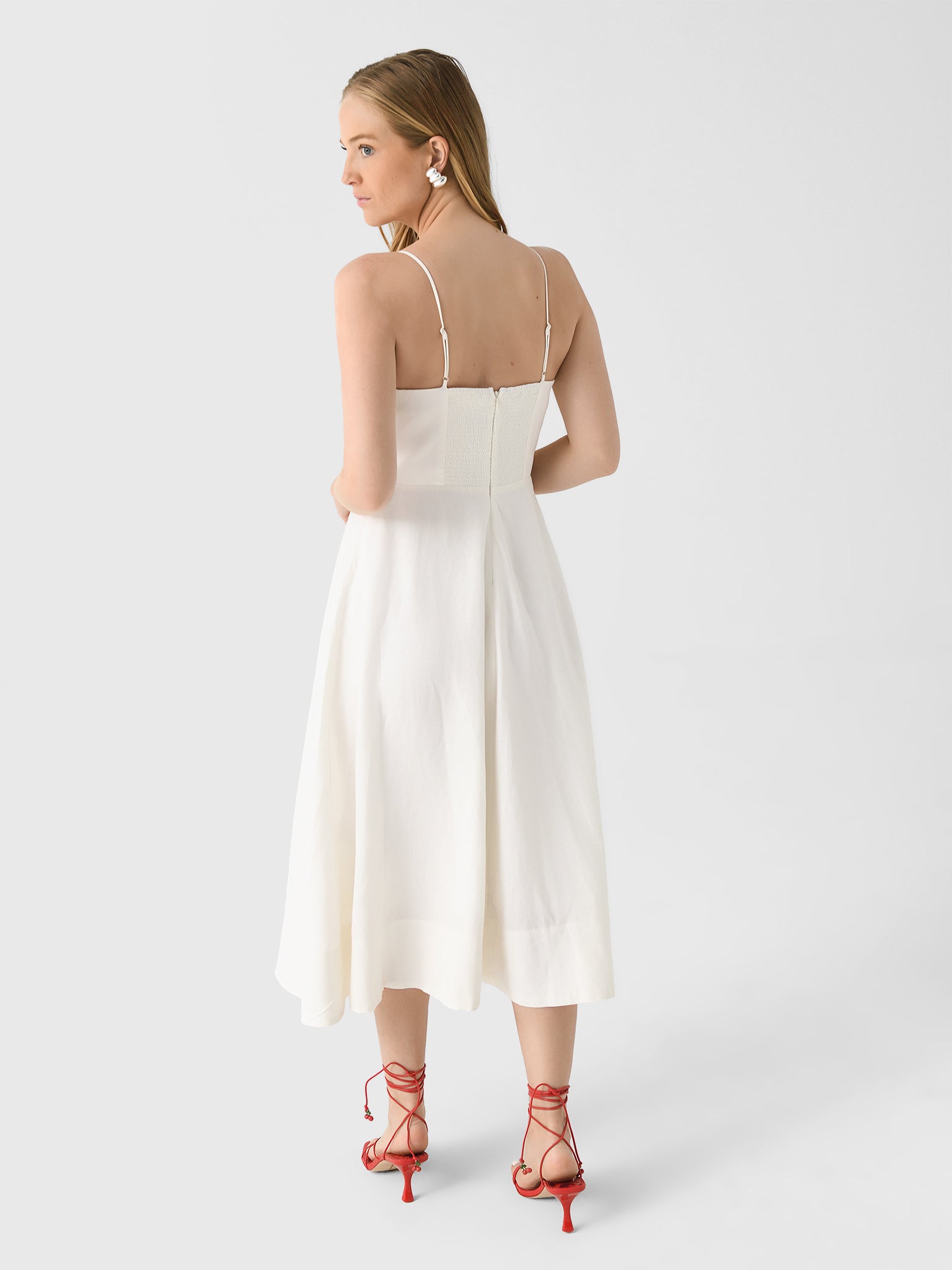 farm rio white summer garden midi dress Off-White Delicate Garden Midi Dress FARM Rio