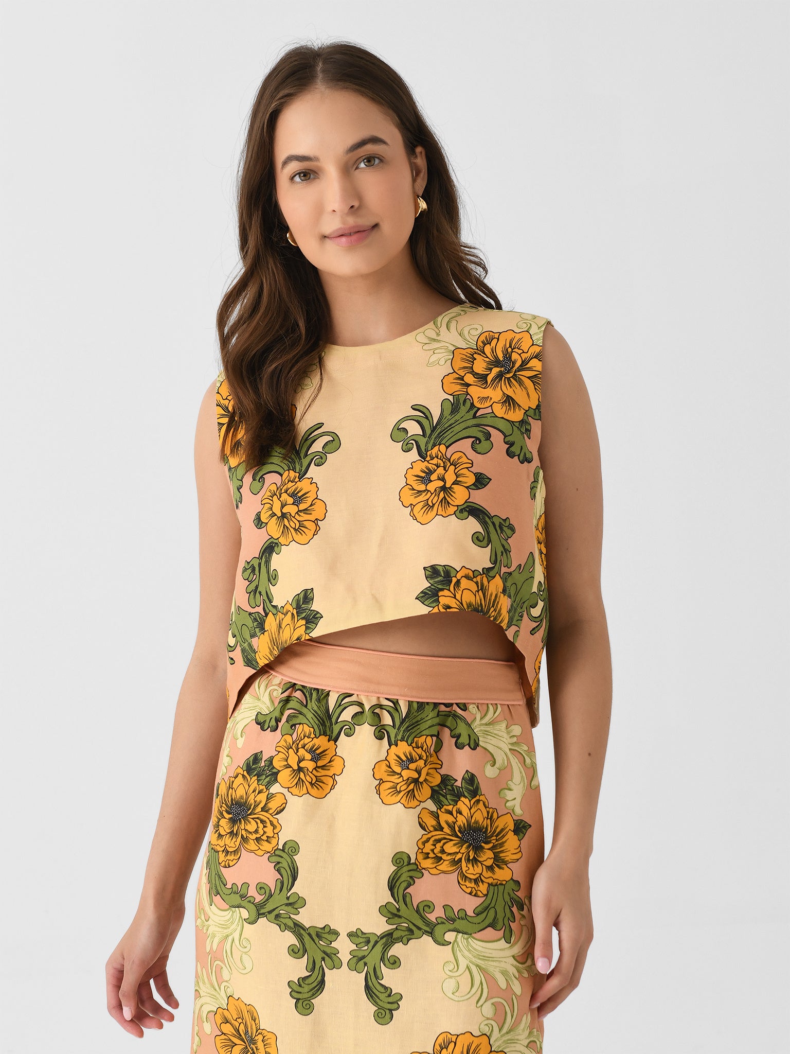 Farm Rio Women's Delicate Flower Arabesques Crop Top - Saint Bernard