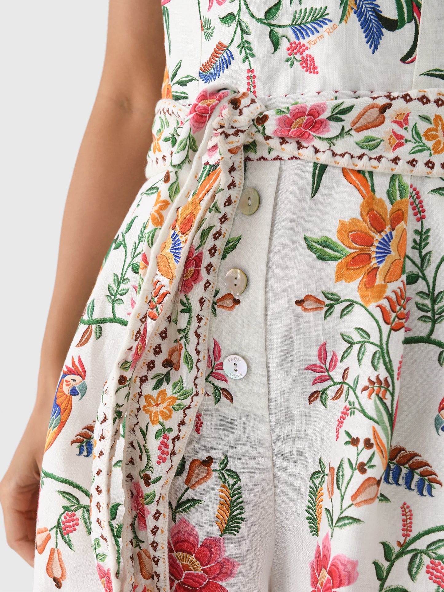 336136xDELICATEFORESTOFFWHITE-alt5