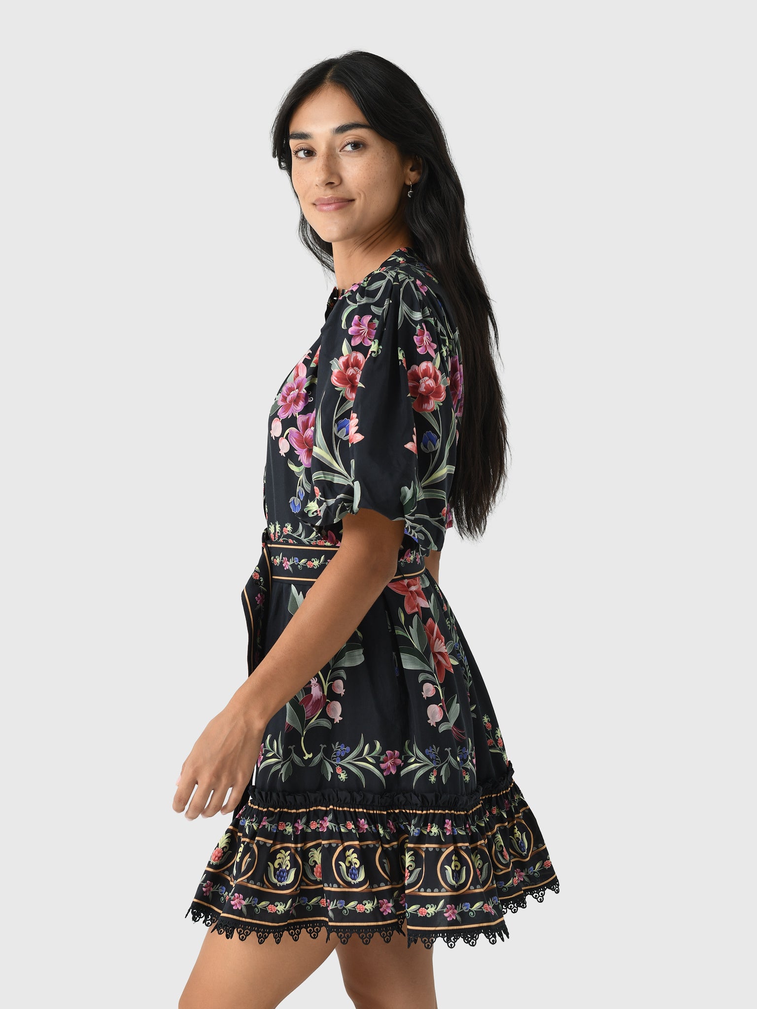 340039xBELLEGARDENBLACK-alt2