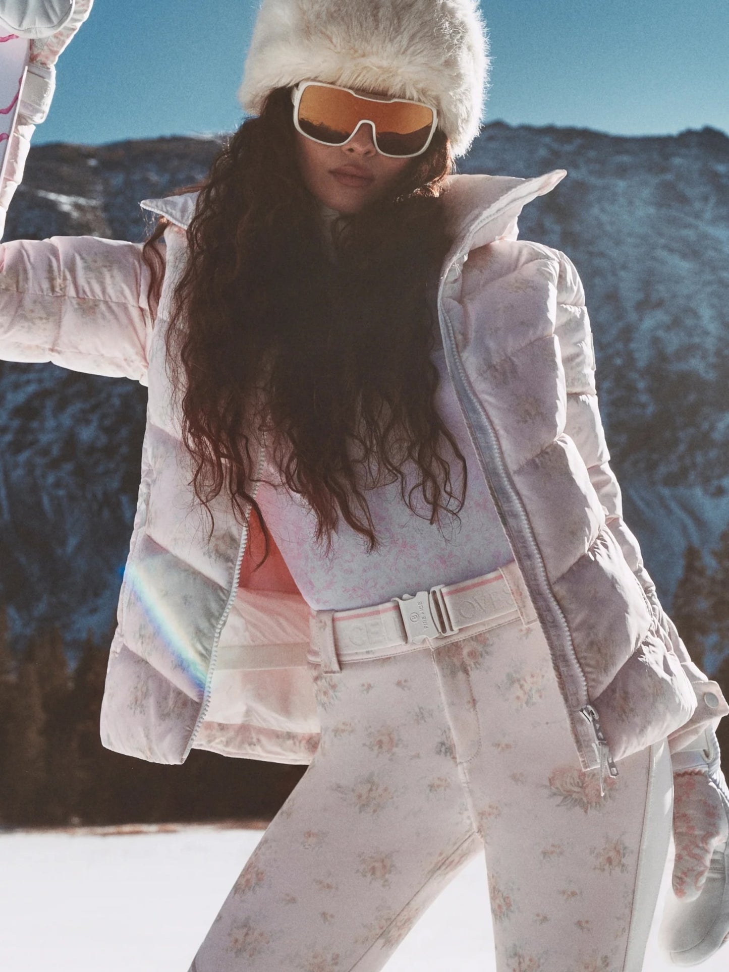 3480-1382x692SHRINKINGVIOLET-alt1